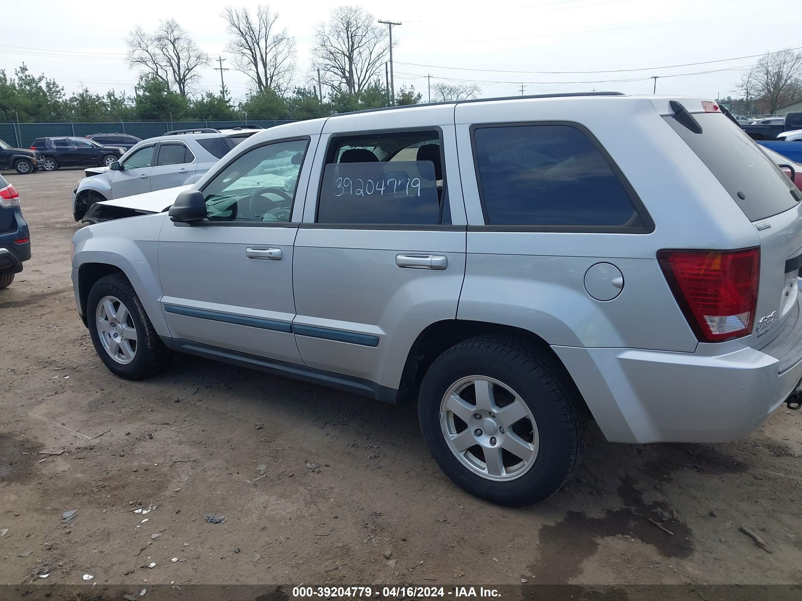 Photo 12 VIN: 1J8GR48K88C188187 - JEEP GRAND CHEROKEE 