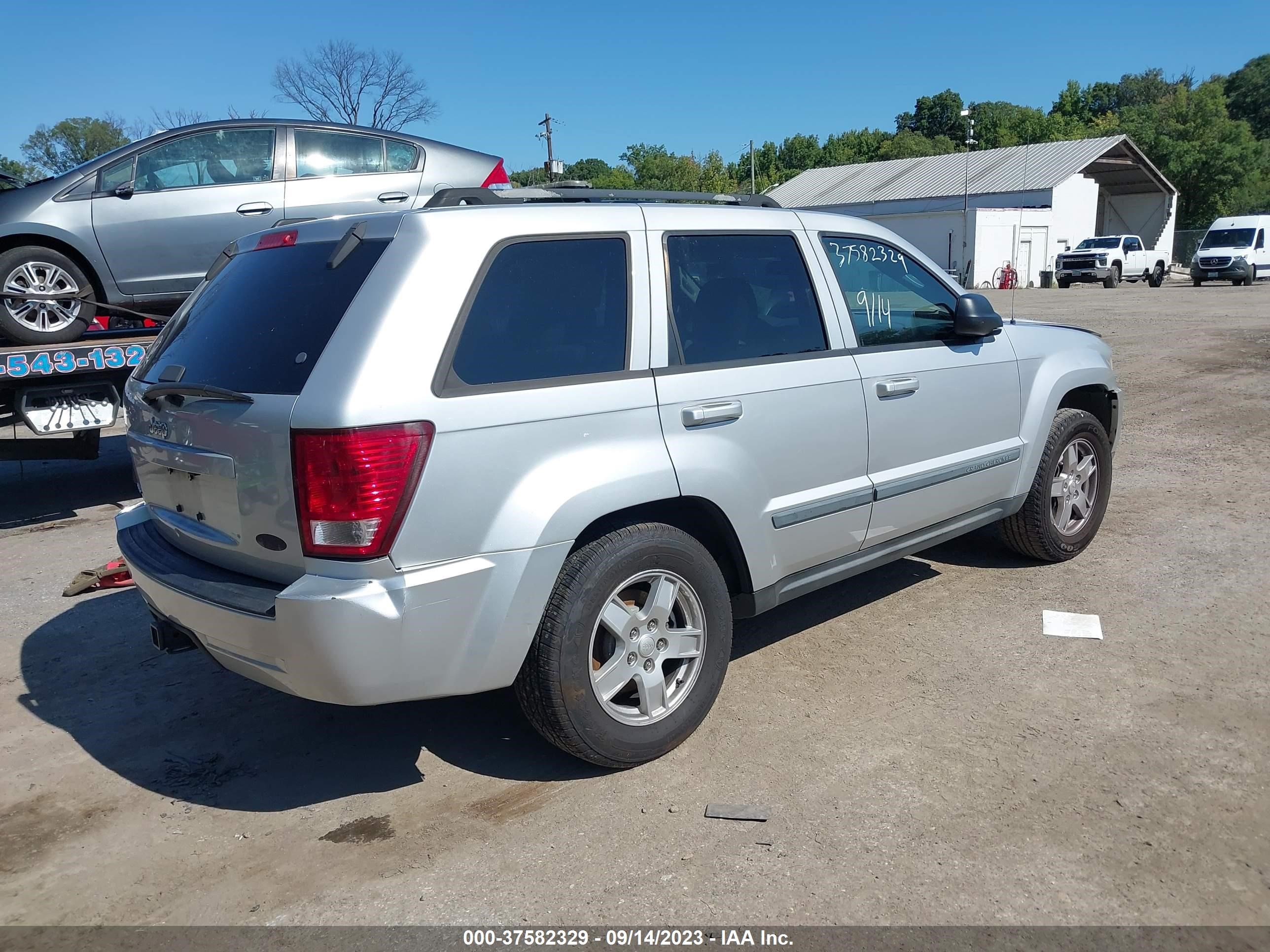 Photo 3 VIN: 1J8GS48K07C515541 - JEEP GRAND CHEROKEE 