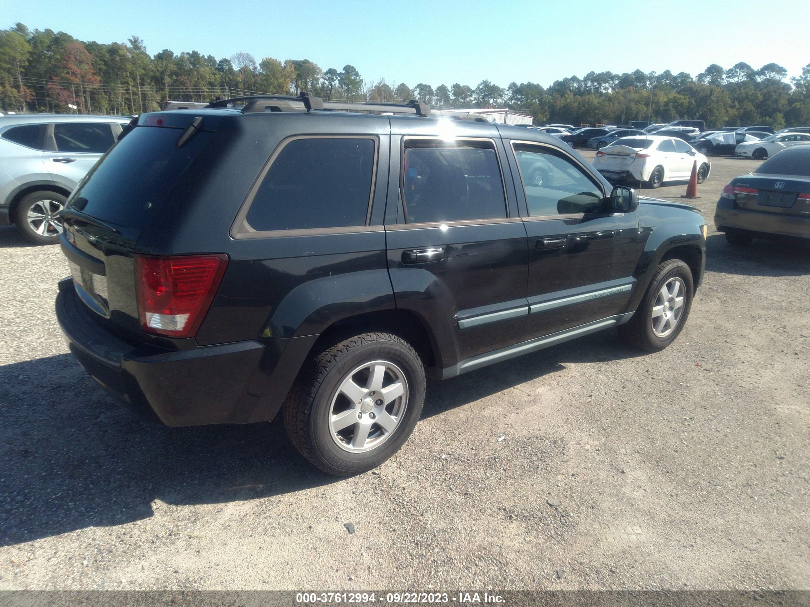 Photo 3 VIN: 1J8GS48K08C198992 - JEEP GRAND CHEROKEE 