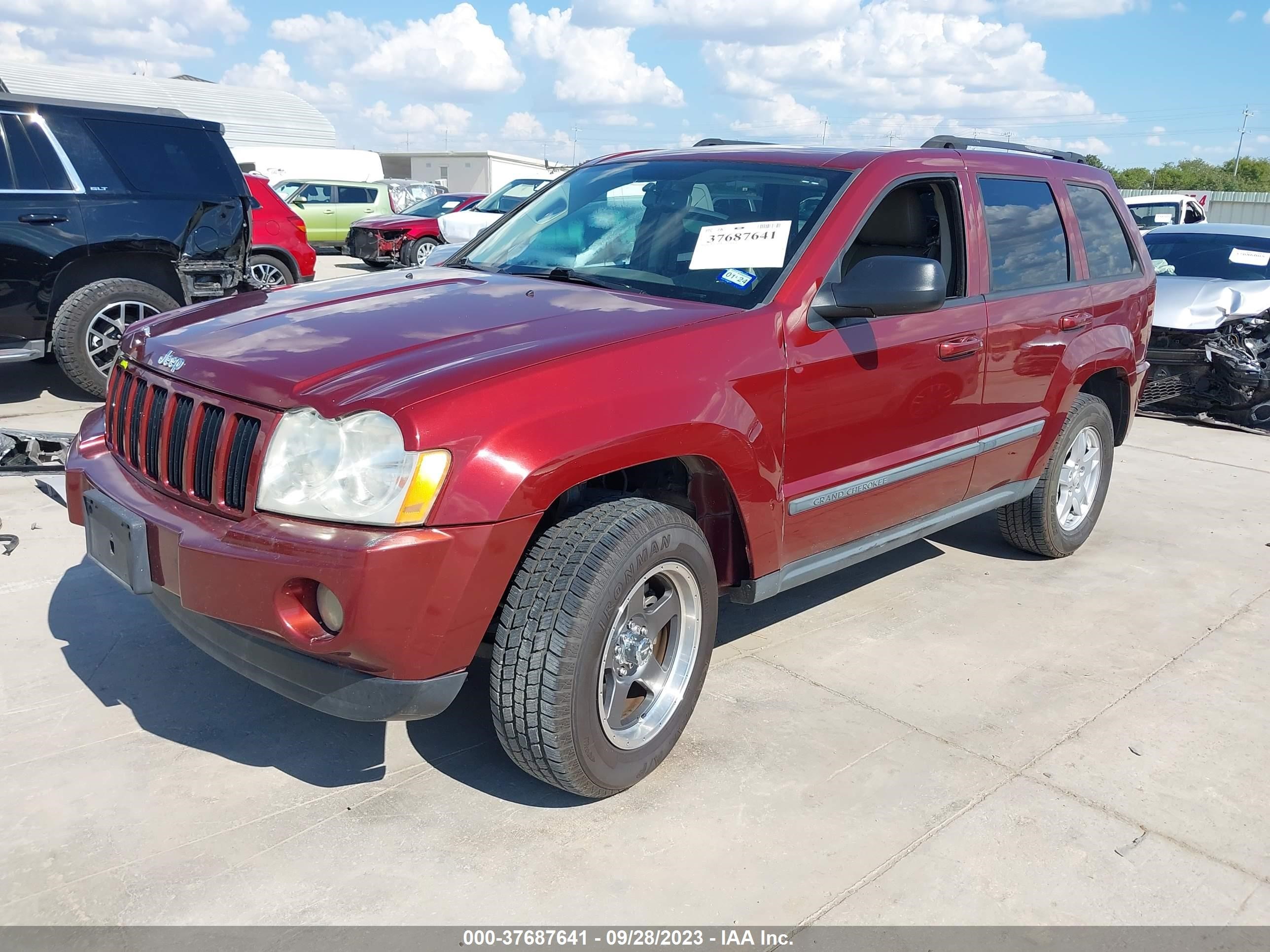 Photo 1 VIN: 1J8GS48K17C526614 - JEEP GRAND CHEROKEE 