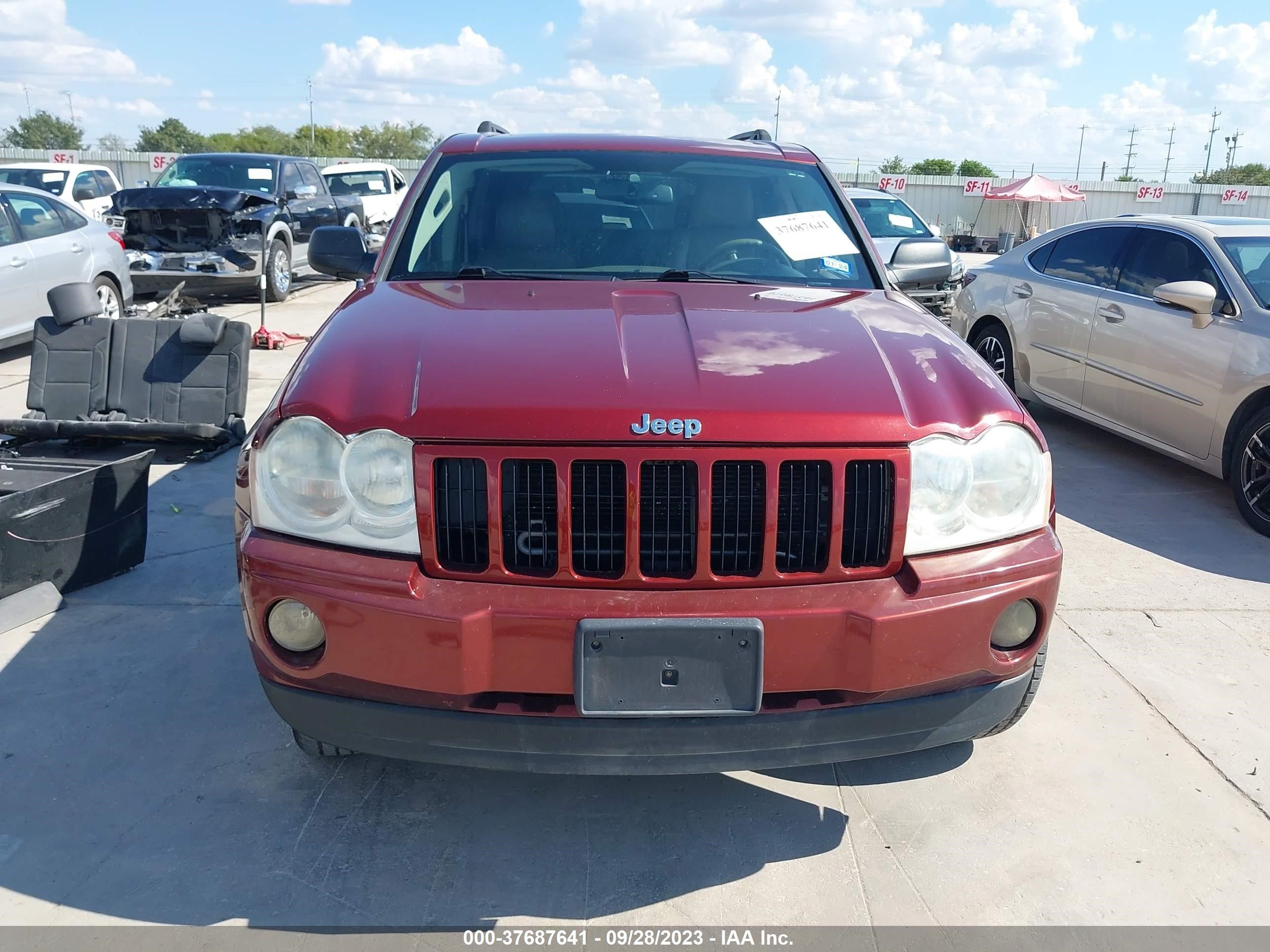 Photo 11 VIN: 1J8GS48K17C526614 - JEEP GRAND CHEROKEE 