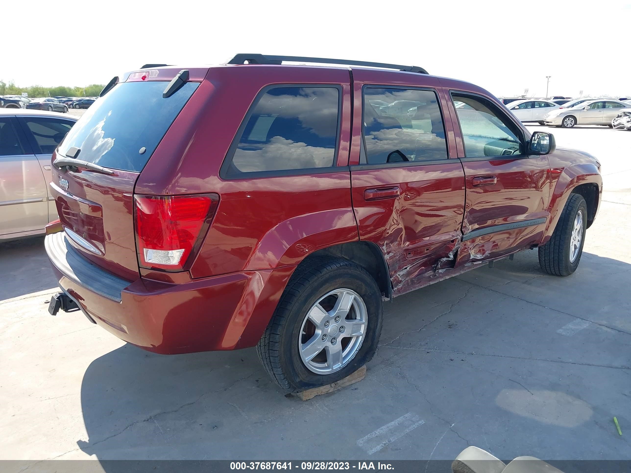 Photo 3 VIN: 1J8GS48K17C526614 - JEEP GRAND CHEROKEE 