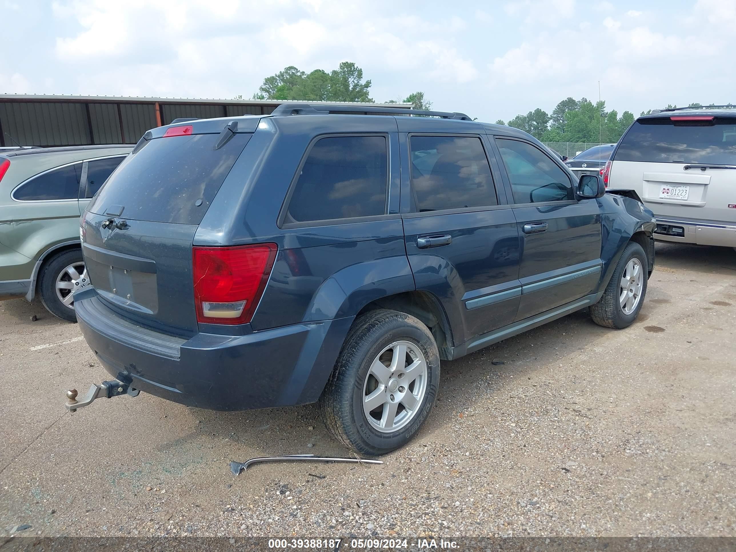 Photo 3 VIN: 1J8GS48K18C106885 - JEEP GRAND CHEROKEE 