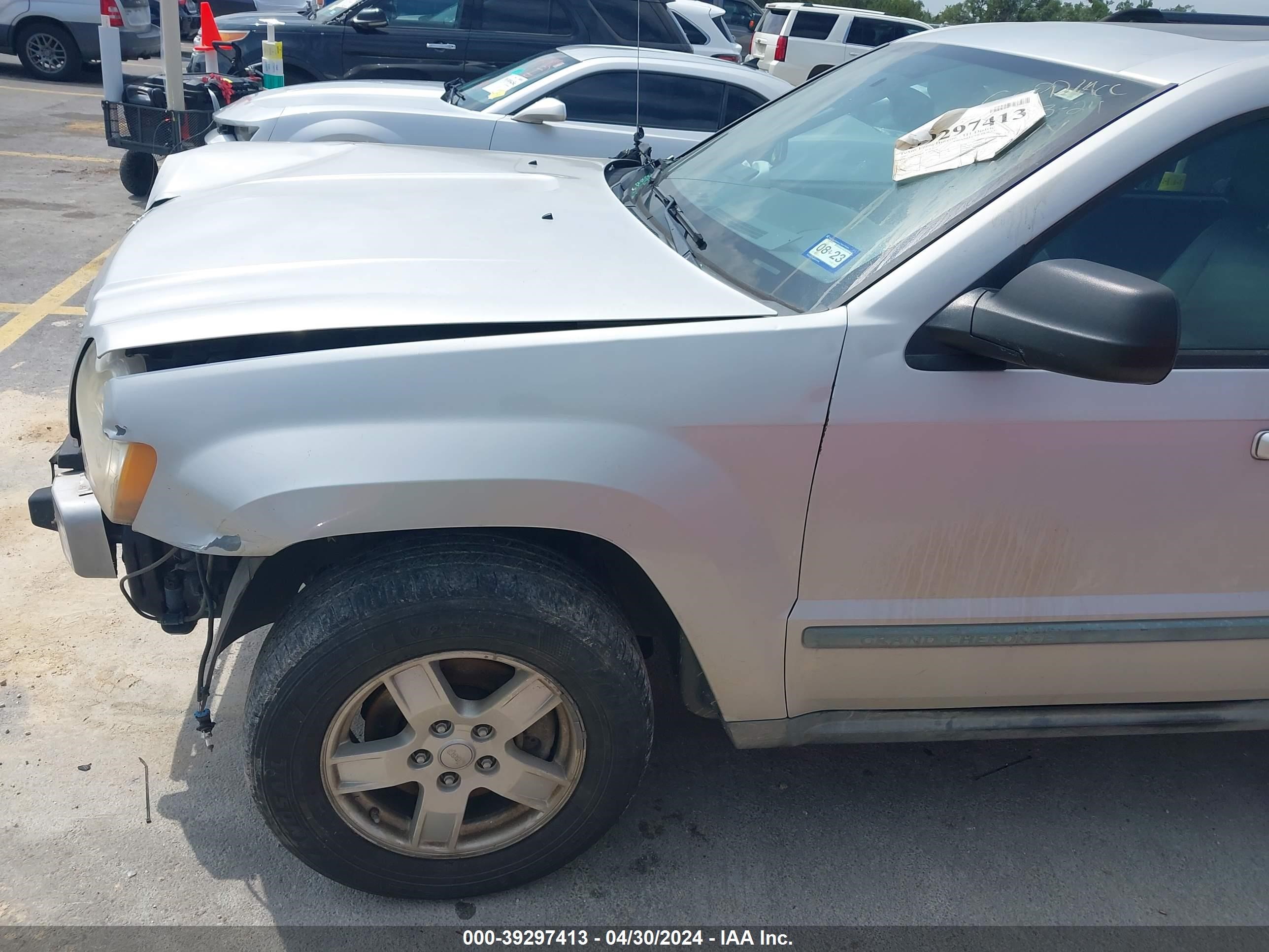 Photo 13 VIN: 1J8GS48KX7C661400 - JEEP GRAND CHEROKEE 