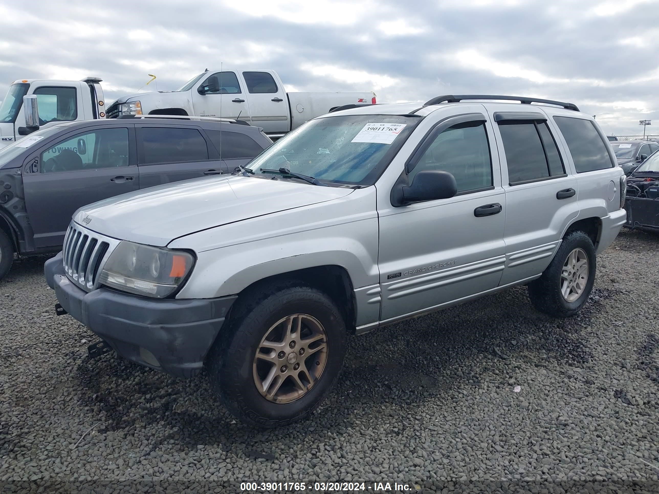 Photo 1 VIN: 1J8GX48S04C388304 - JEEP GRAND CHEROKEE 