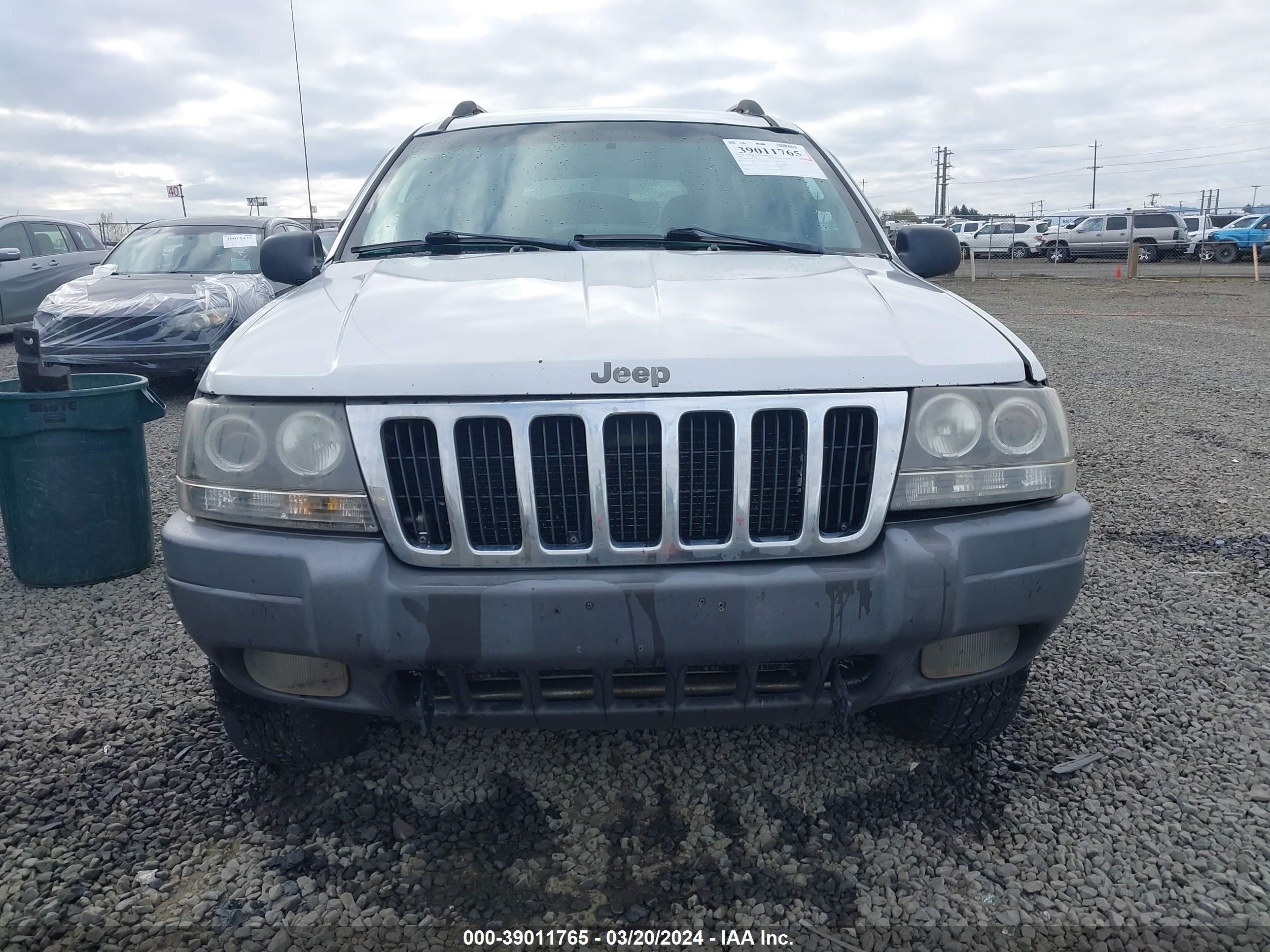 Photo 12 VIN: 1J8GX48S04C388304 - JEEP GRAND CHEROKEE 