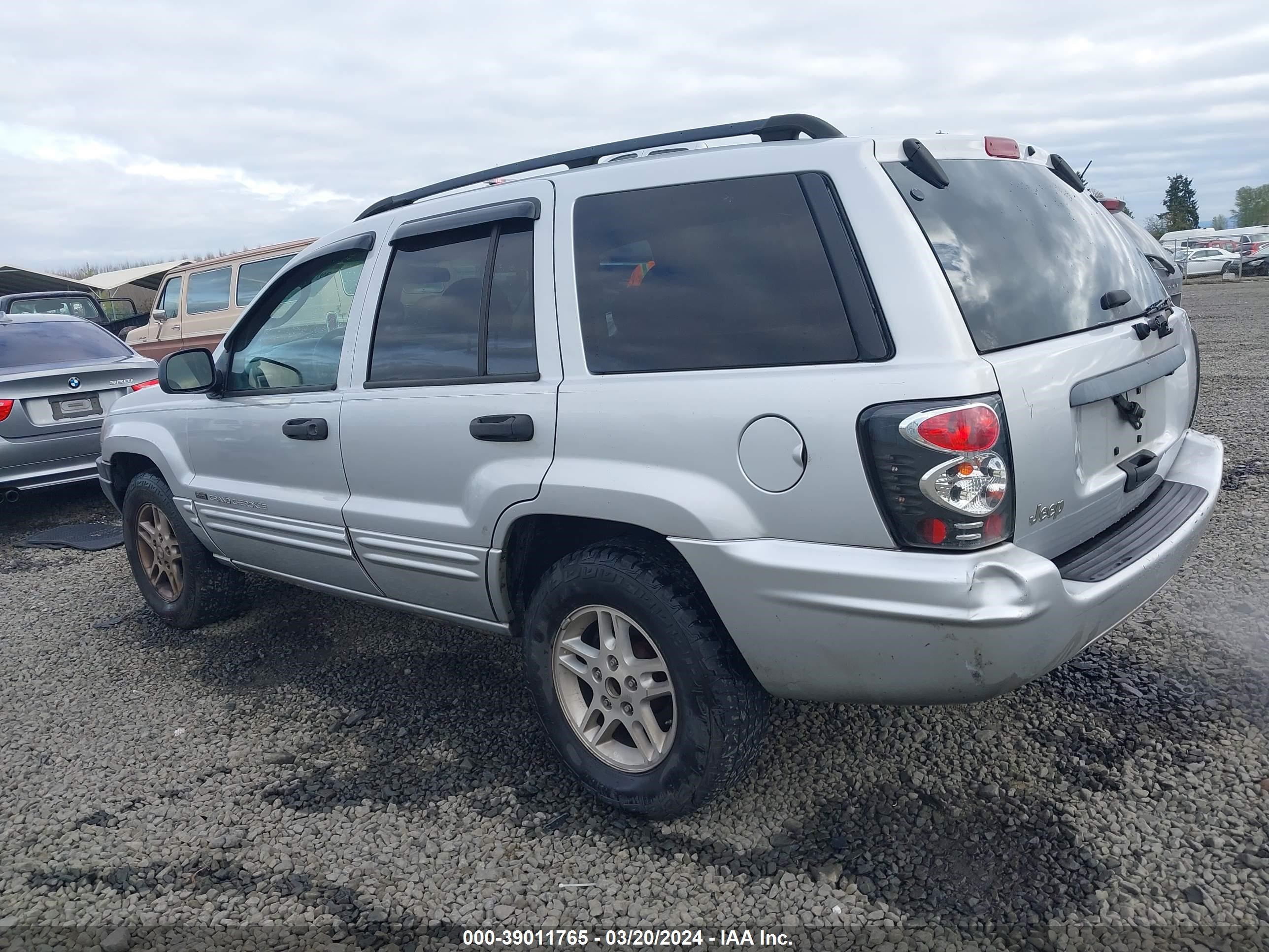 Photo 2 VIN: 1J8GX48S04C388304 - JEEP GRAND CHEROKEE 