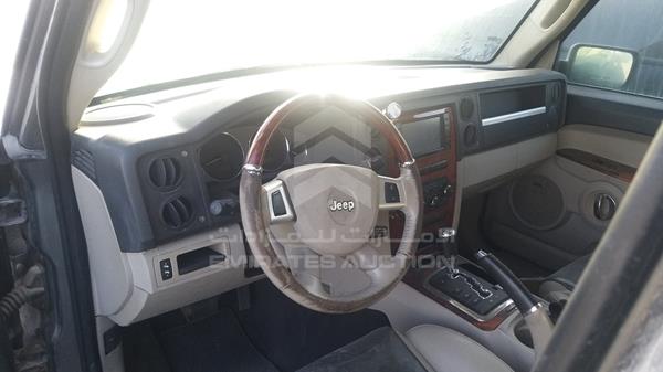 Photo 10 VIN: 1J8H368218Y102139 - JEEP COMMANDER 