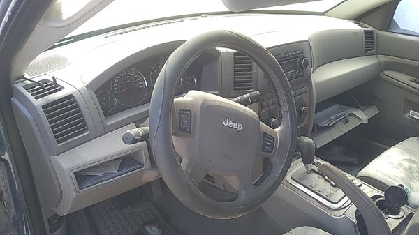 Photo 11 VIN: 1J8HC58N25Y547893 - JEEP CHEROKEE 