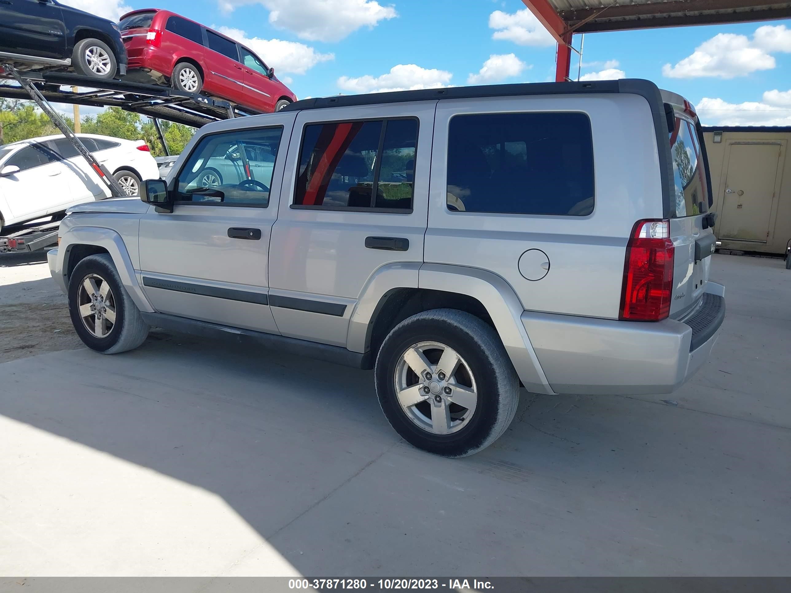 Photo 2 VIN: 1J8HG48K16C225815 - JEEP COMMANDER 