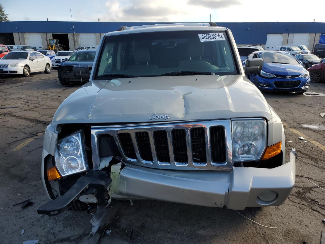 Photo 4 VIN: 1J8HG48K18C142341 - JEEP COMMANDER 