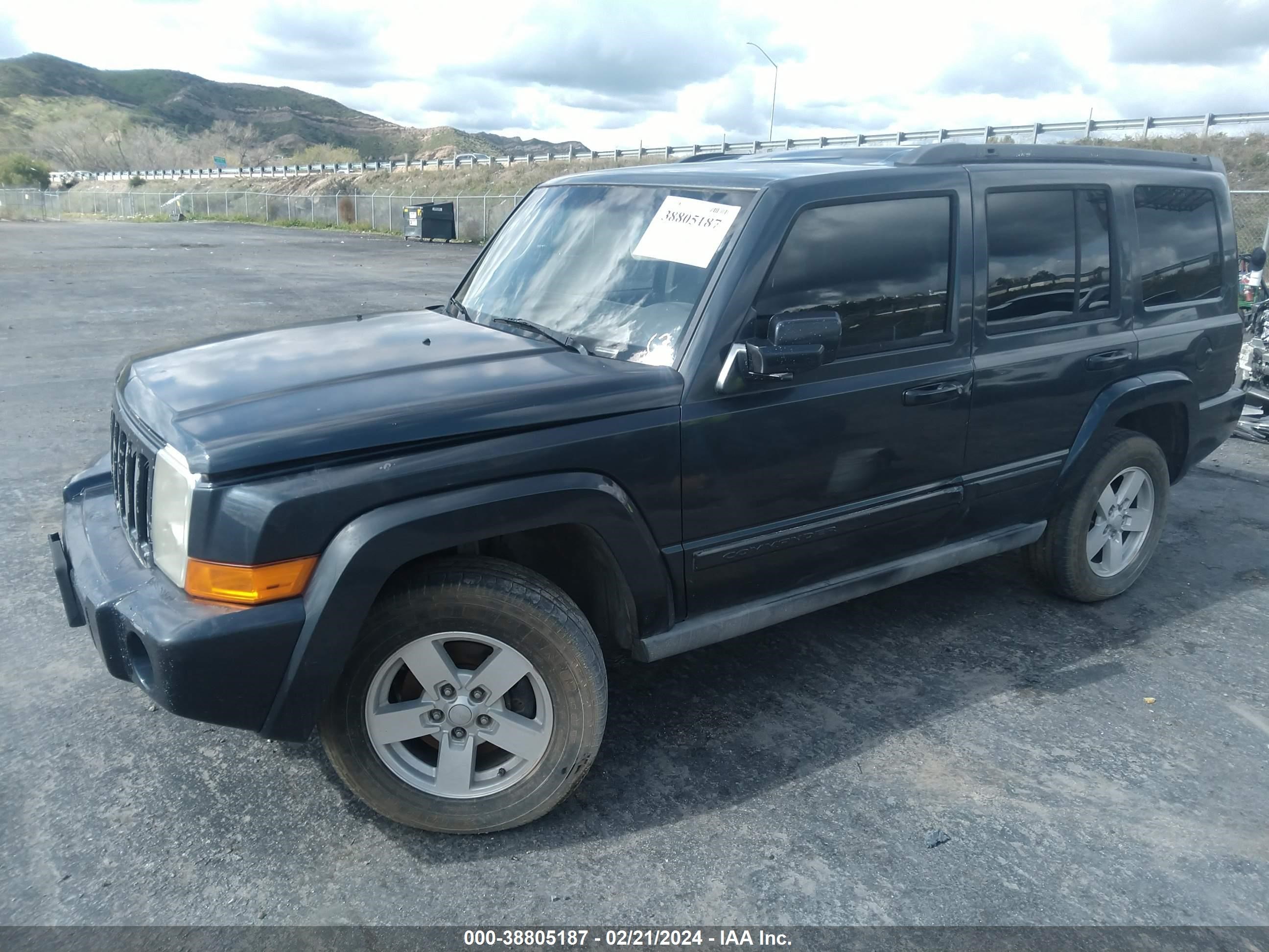 Photo 1 VIN: 1J8HG48K27C611712 - JEEP COMMANDER 