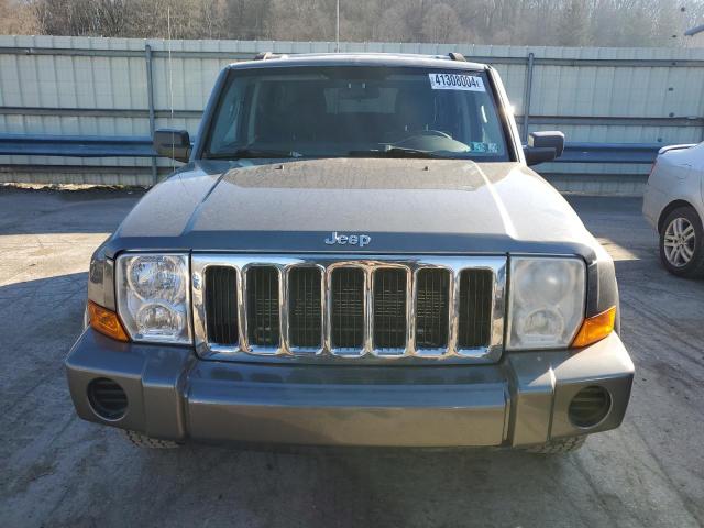 Photo 4 VIN: 1J8HG48K28C140825 - JEEP COMMANDER 