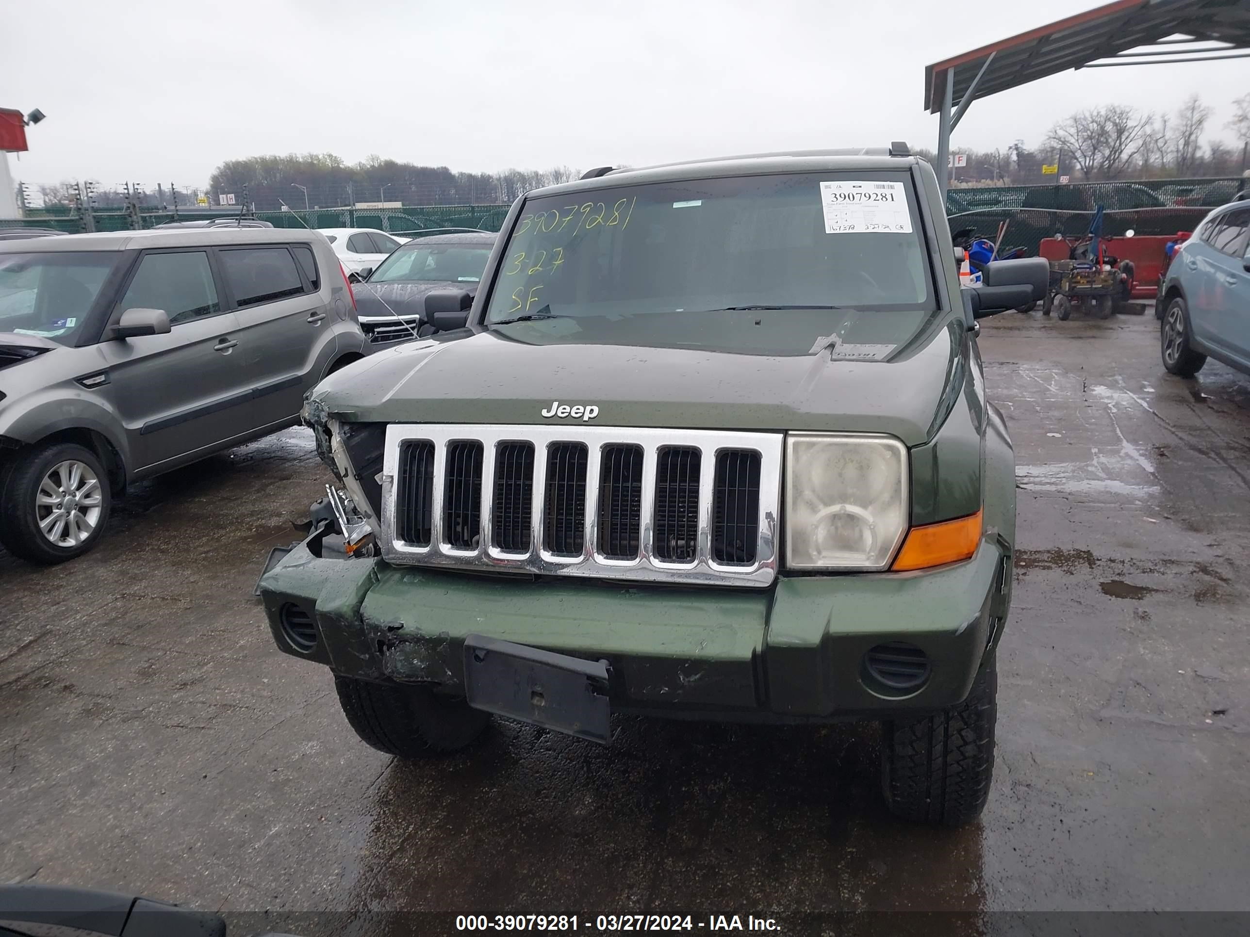 Photo 11 VIN: 1J8HG48K37C612125 - JEEP COMMANDER 