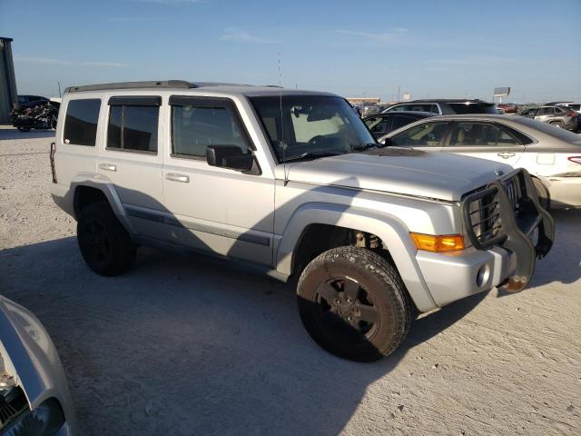 Photo 3 VIN: 1J8HG48K48C133052 - JEEP COMMANDER 