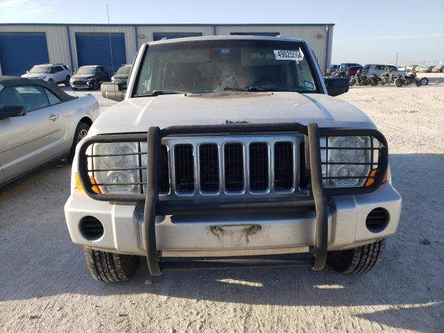 Photo 4 VIN: 1J8HG48K48C133052 - JEEP COMMANDER 