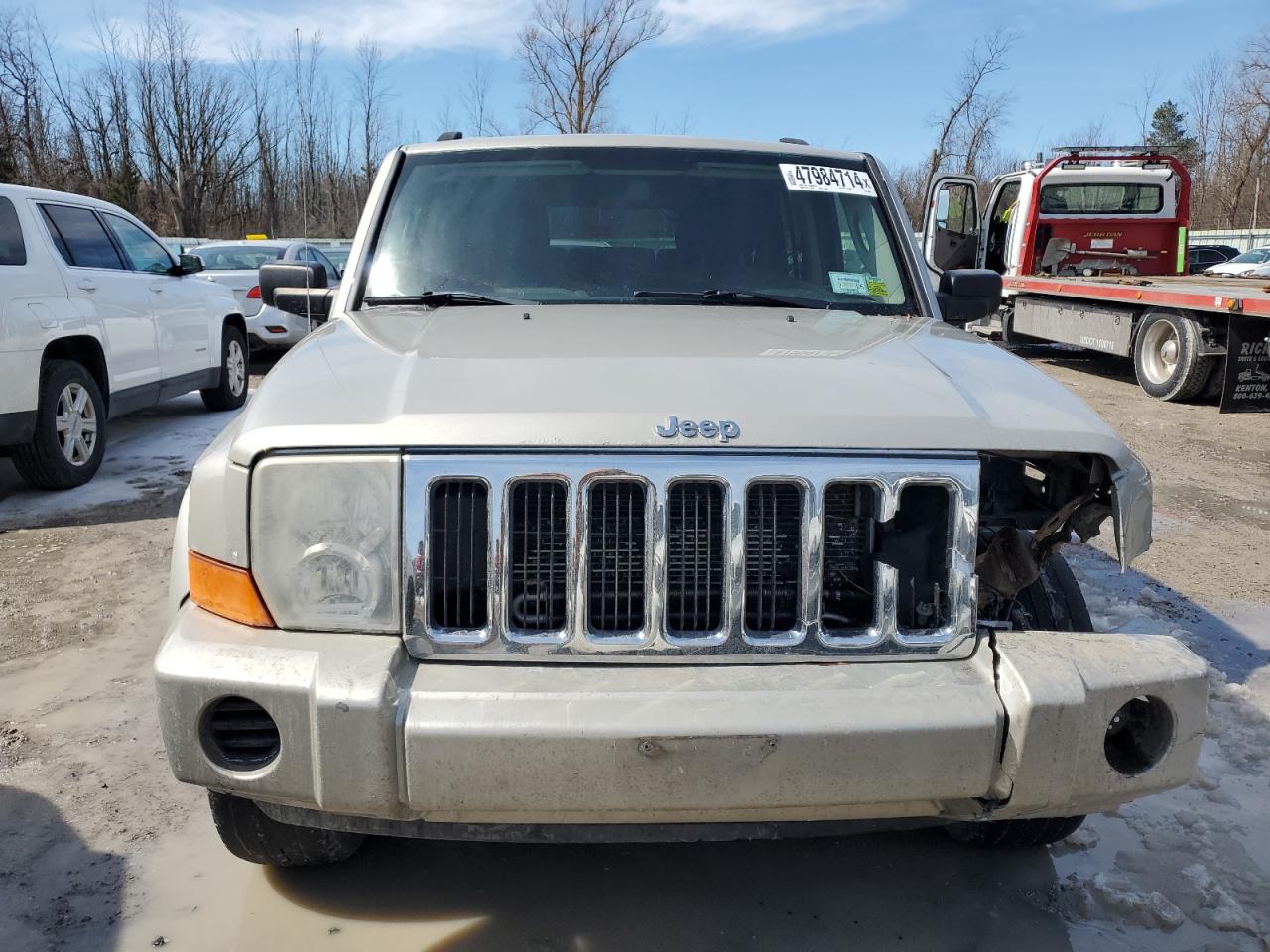 Photo 4 VIN: 1J8HG48K58C233032 - JEEP COMMANDER 