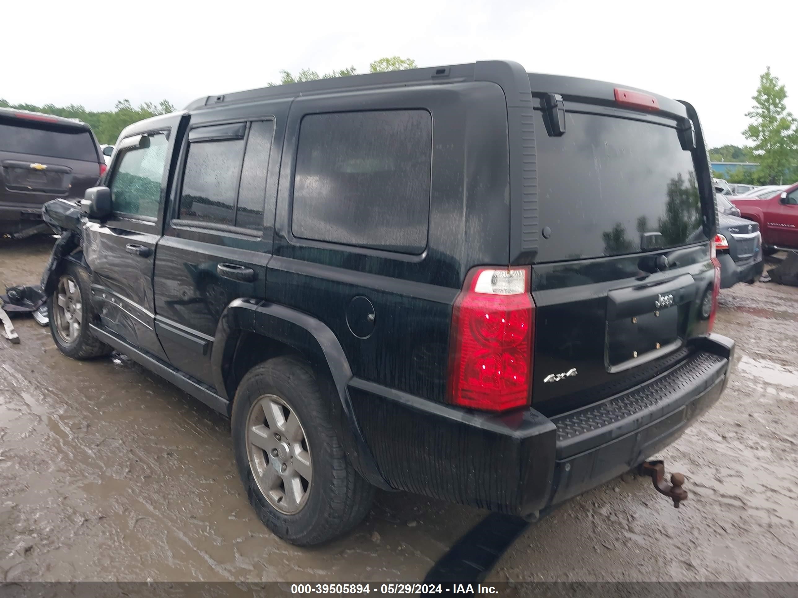 Photo 2 VIN: 1J8HG48K67C626830 - JEEP COMMANDER 