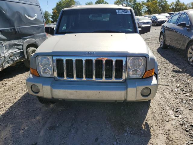 Photo 4 VIN: 1J8HG48K68C158468 - JEEP COMMANDER 