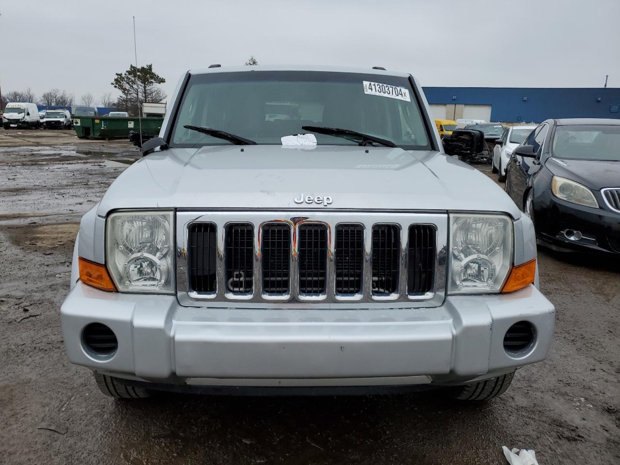 Photo 4 VIN: 1J8HG48K68C229992 - JEEP COMMANDER 