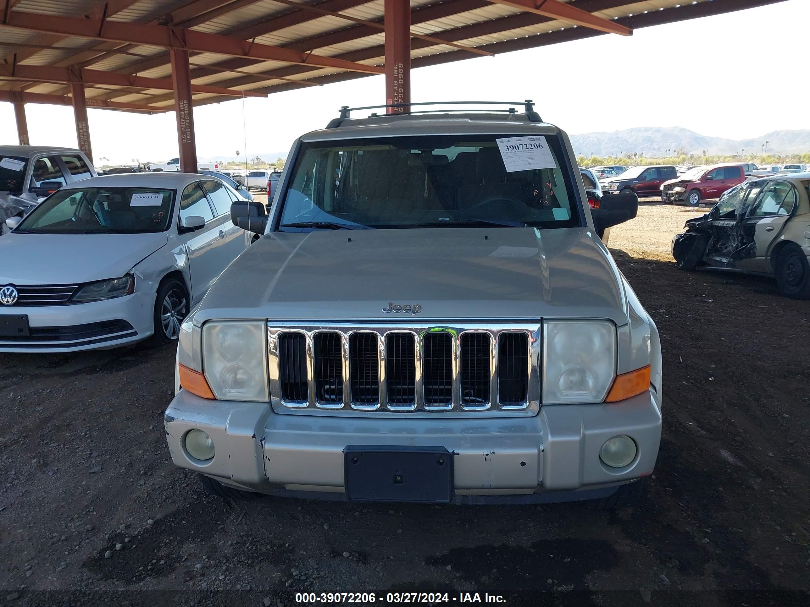 Photo 10 VIN: 1J8HG48K98C173661 - JEEP COMMANDER 