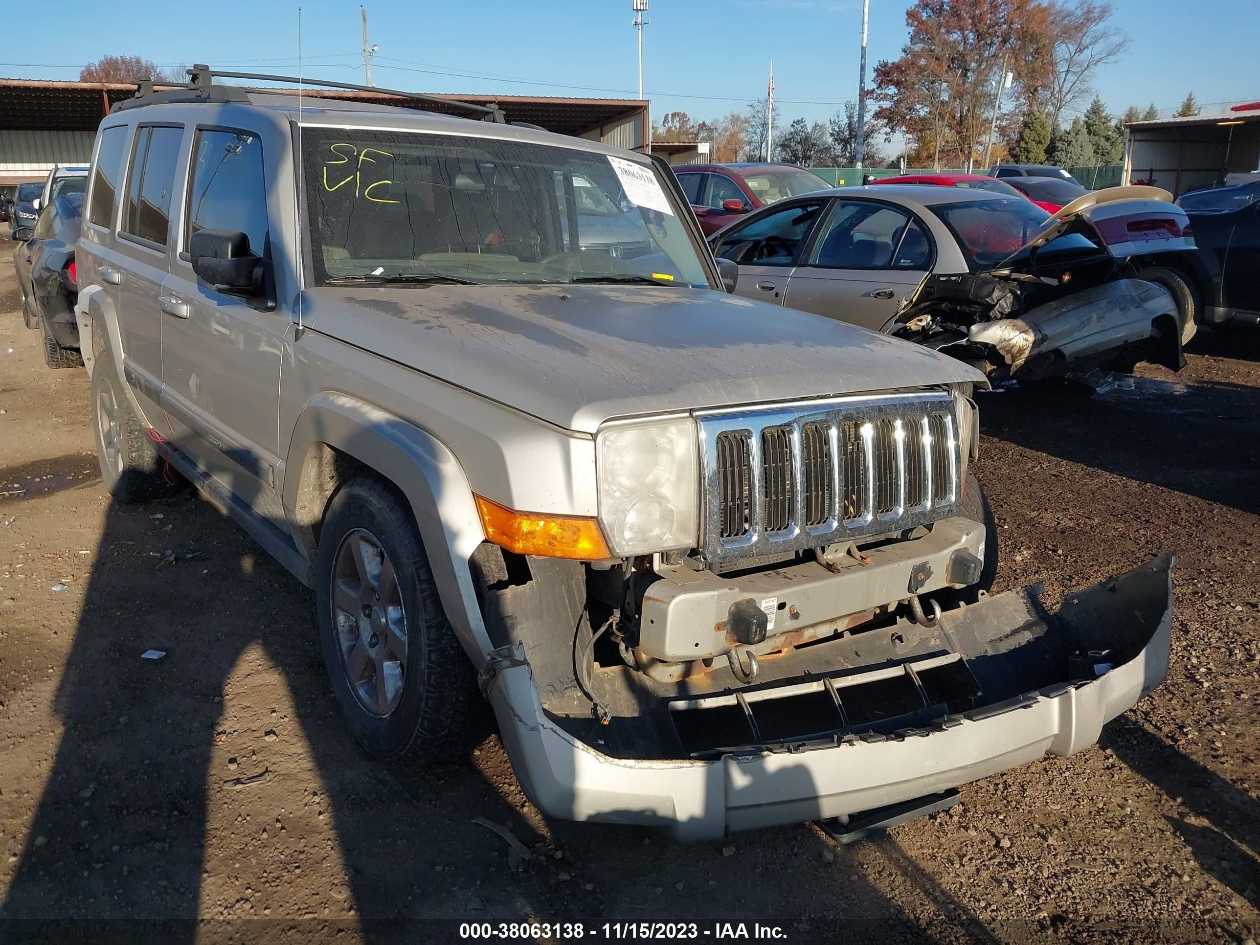 Photo 11 VIN: 1J8HG48KX7C632131 - JEEP COMMANDER 