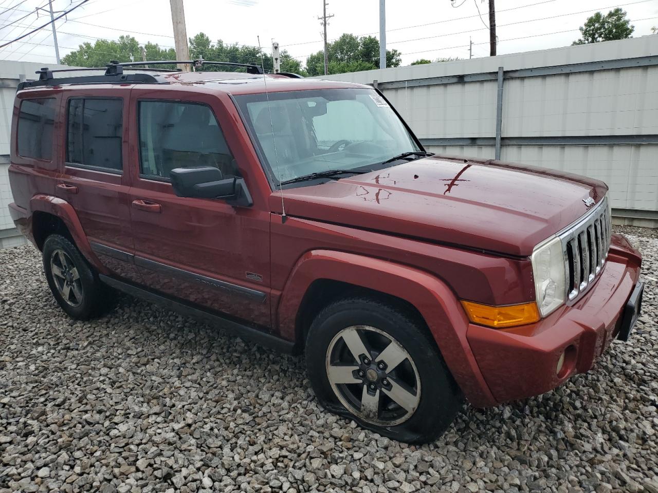 Photo 18 VIN: 1J8HG48N38C184732 - JEEP COMMANDER 