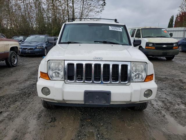 Photo 4 VIN: 1J8HG48N48C241732 - JEEP COMMANDER 