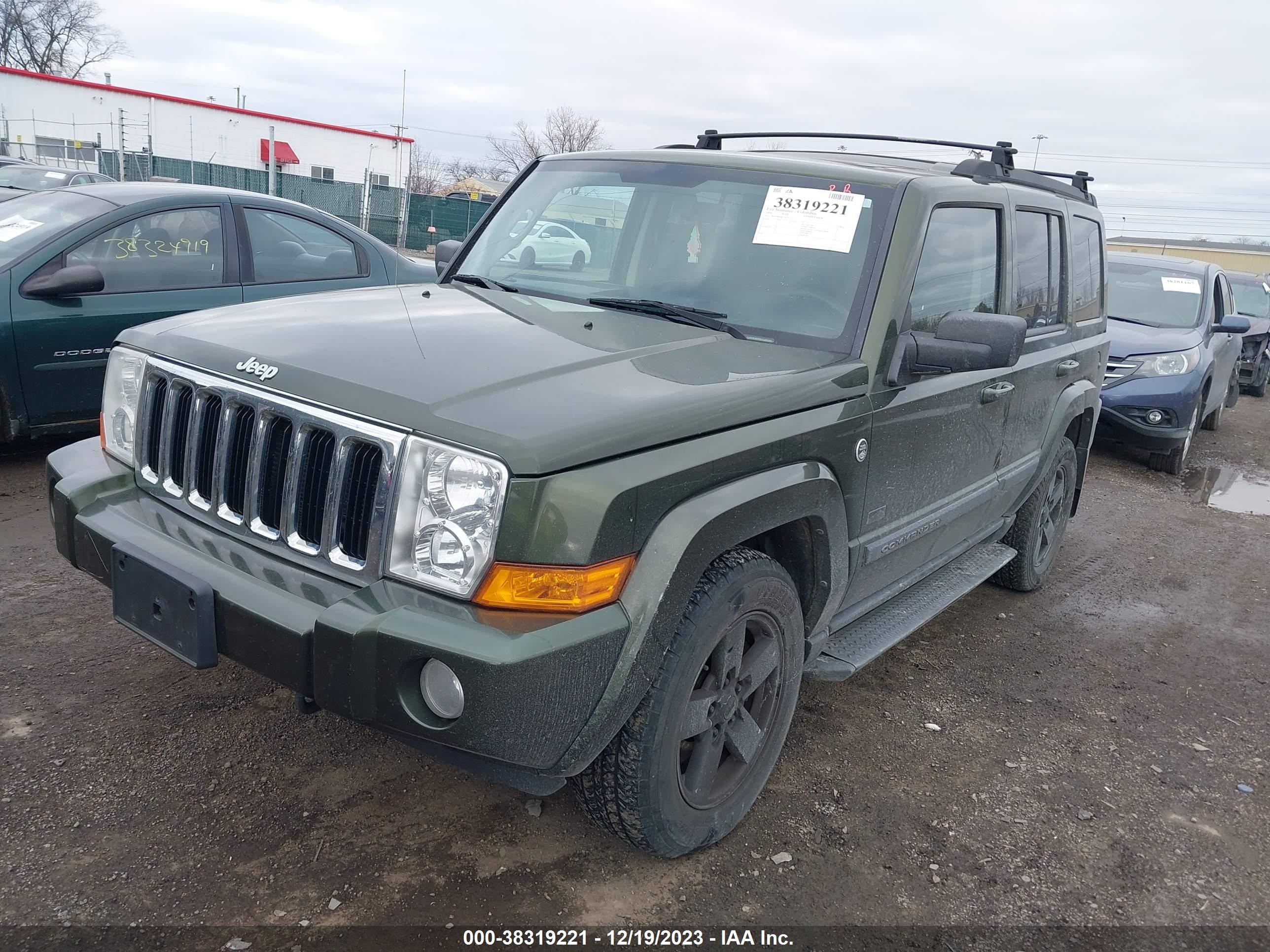 Photo 1 VIN: 1J8HG48N68C156343 - JEEP COMMANDER 