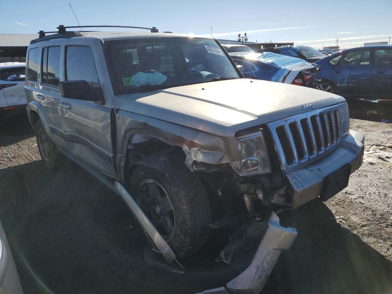 Photo 3 VIN: 1J8HG48N78C156531 - JEEP COMMANDER 