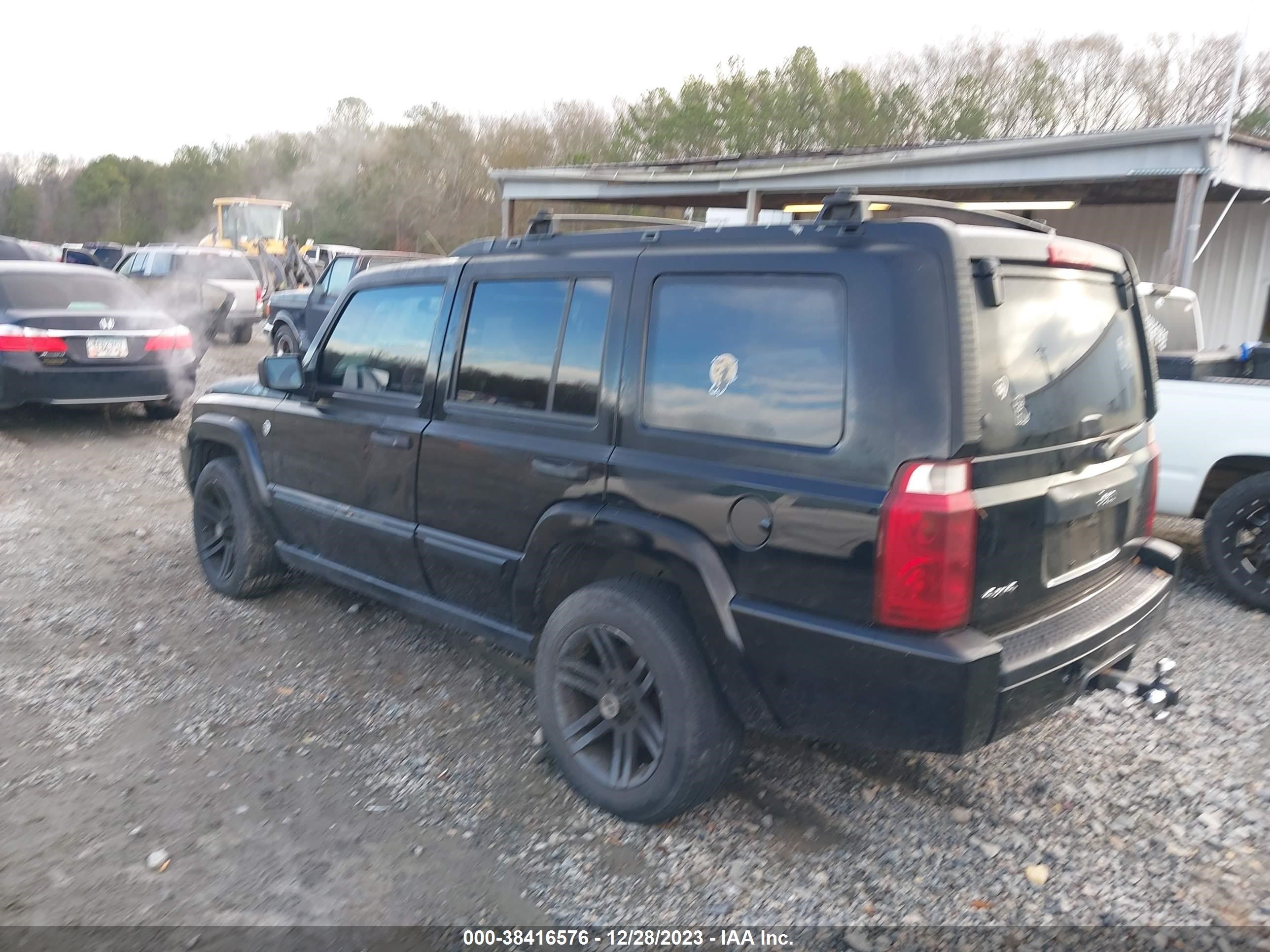 Photo 2 VIN: 1J8HG48N86C179152 - JEEP COMMANDER 