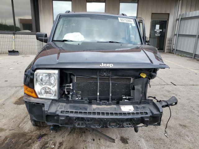 Photo 4 VIN: 1J8HG48N88C182751 - JEEP COMMANDER 