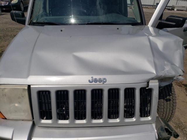 Photo 11 VIN: 1J8HG48NX6C132558 - JEEP COMMANDER 