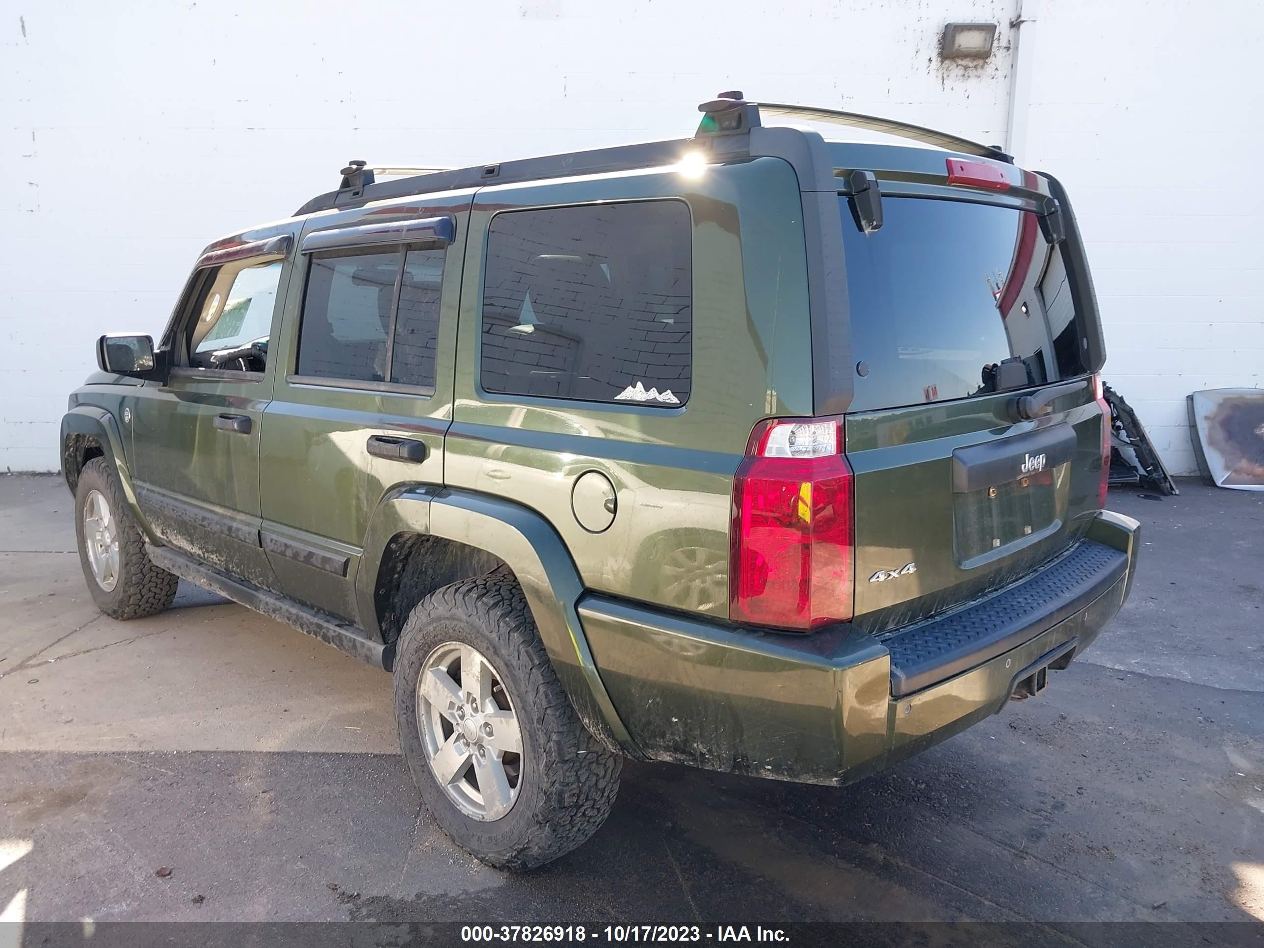 Photo 2 VIN: 1J8HG48NX6C315264 - JEEP COMMANDER 