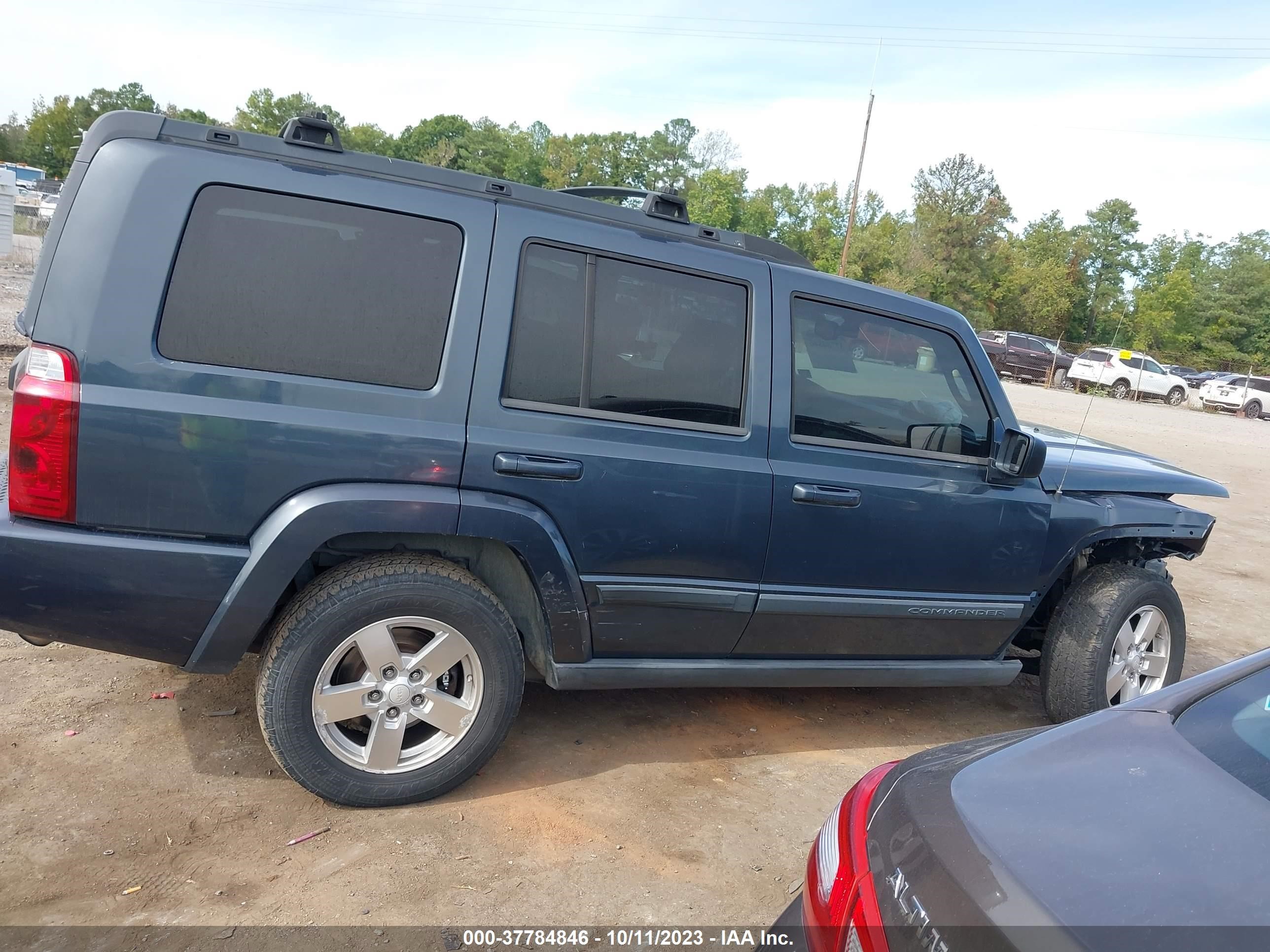 Photo 12 VIN: 1J8HG48P07C592377 - JEEP COMMANDER 