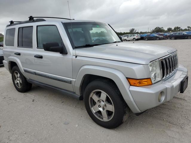 Photo 3 VIN: 1J8HG48P29C516548 - JEEP COMMANDER 