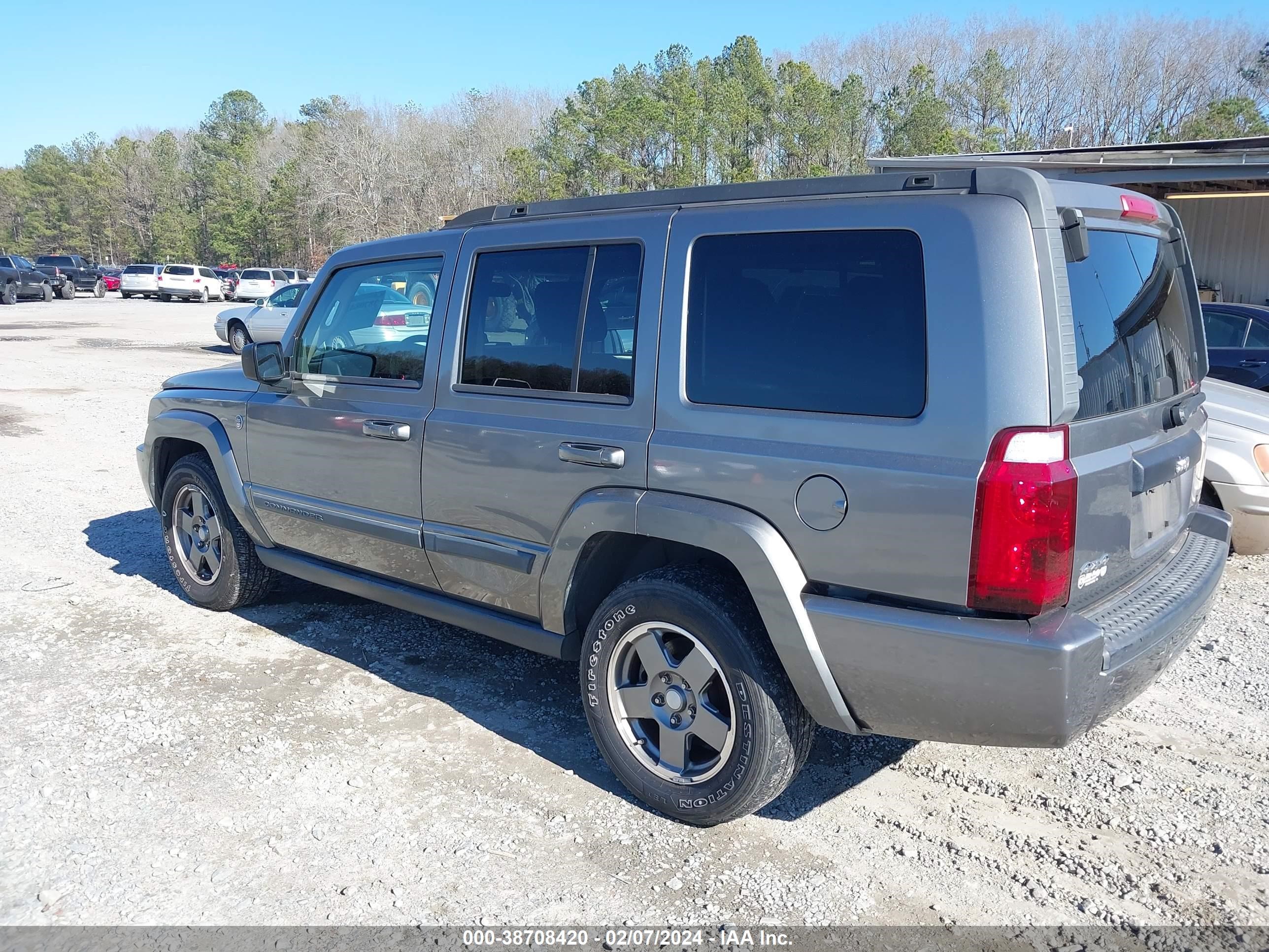 Photo 2 VIN: 1J8HG48P77C672114 - JEEP COMMANDER 