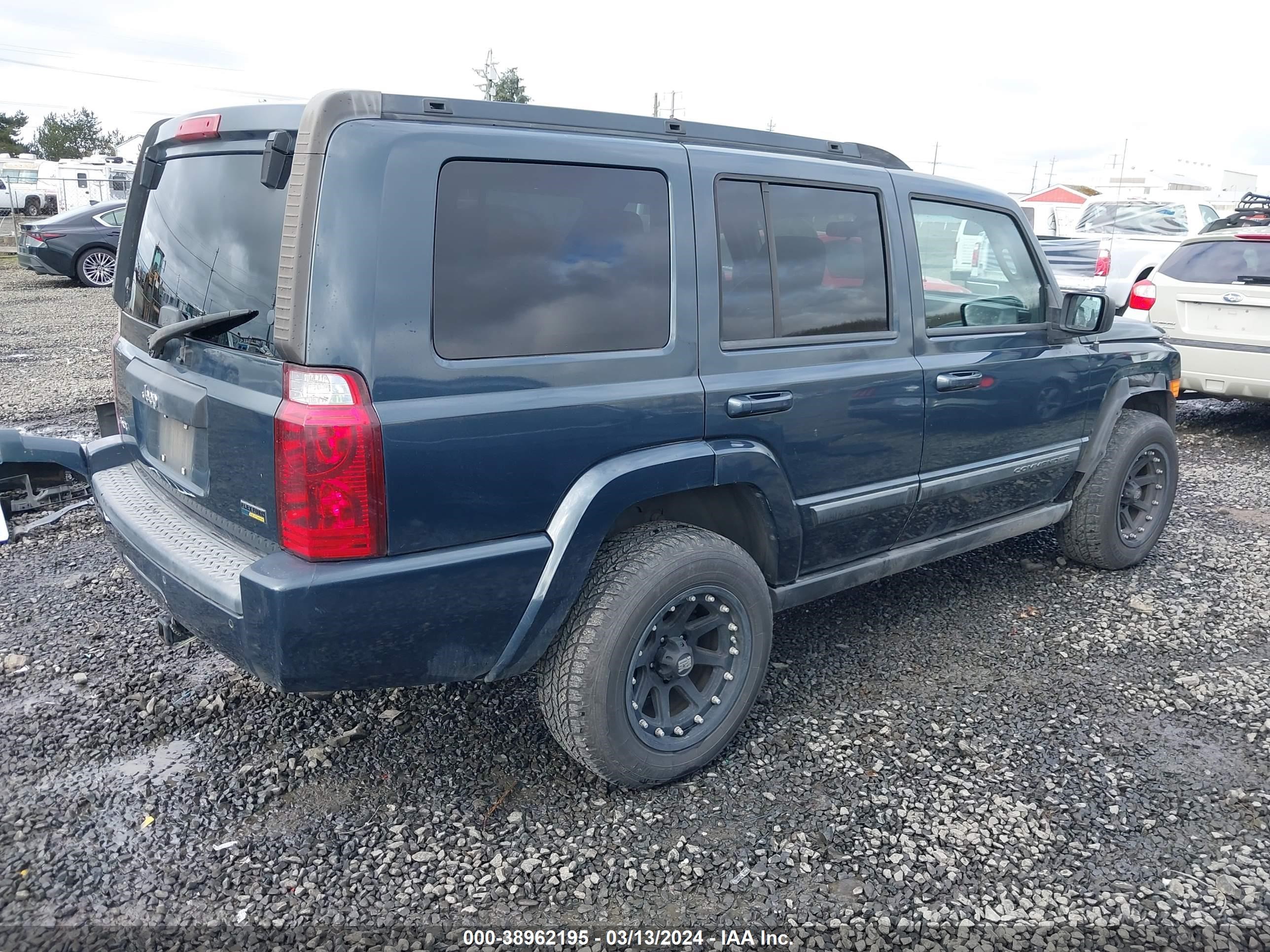 Photo 3 VIN: 1J8HG48P97C584987 - JEEP COMMANDER 