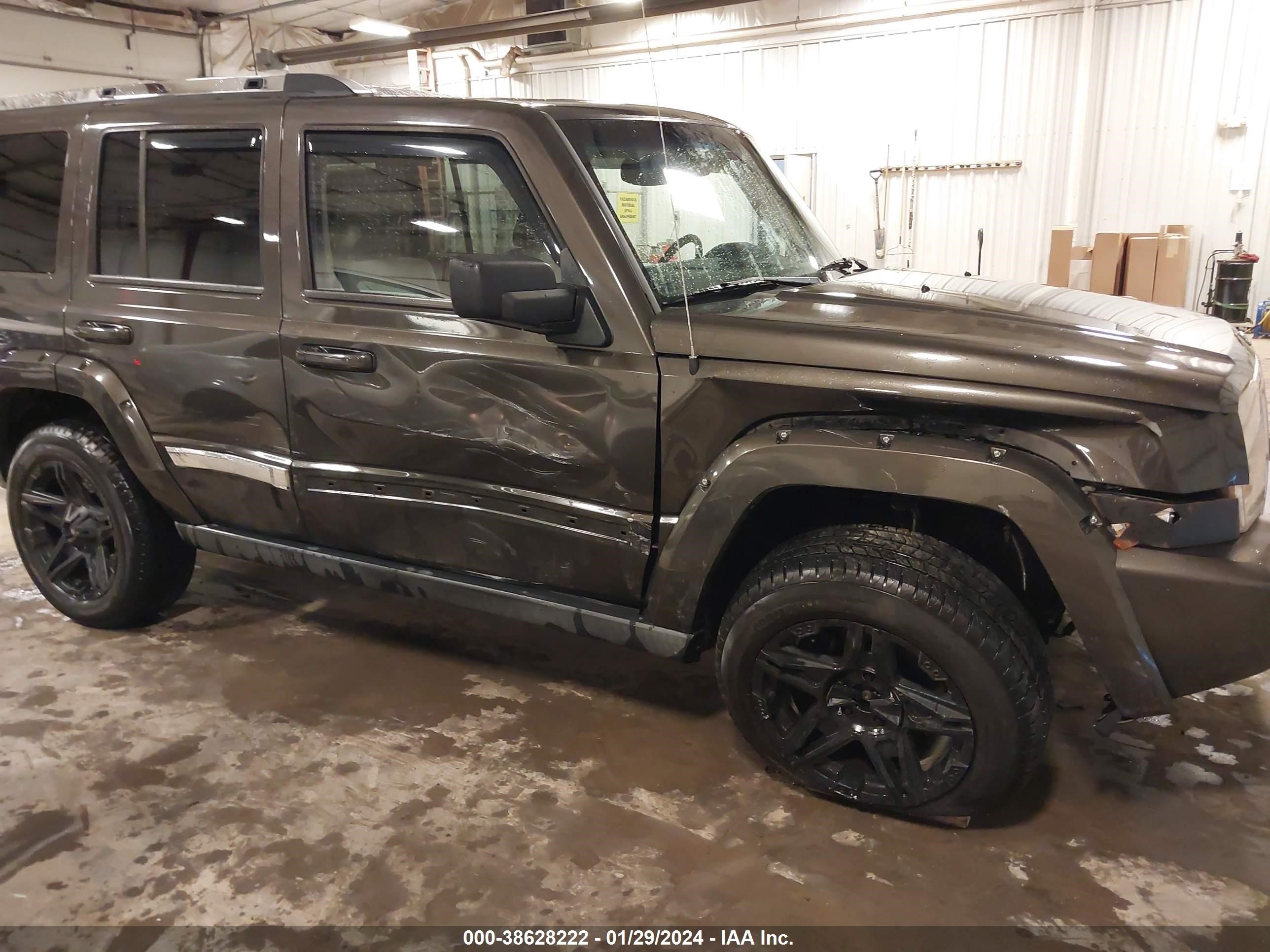 Photo 5 VIN: 1J8HG58206C221096 - JEEP COMMANDER 