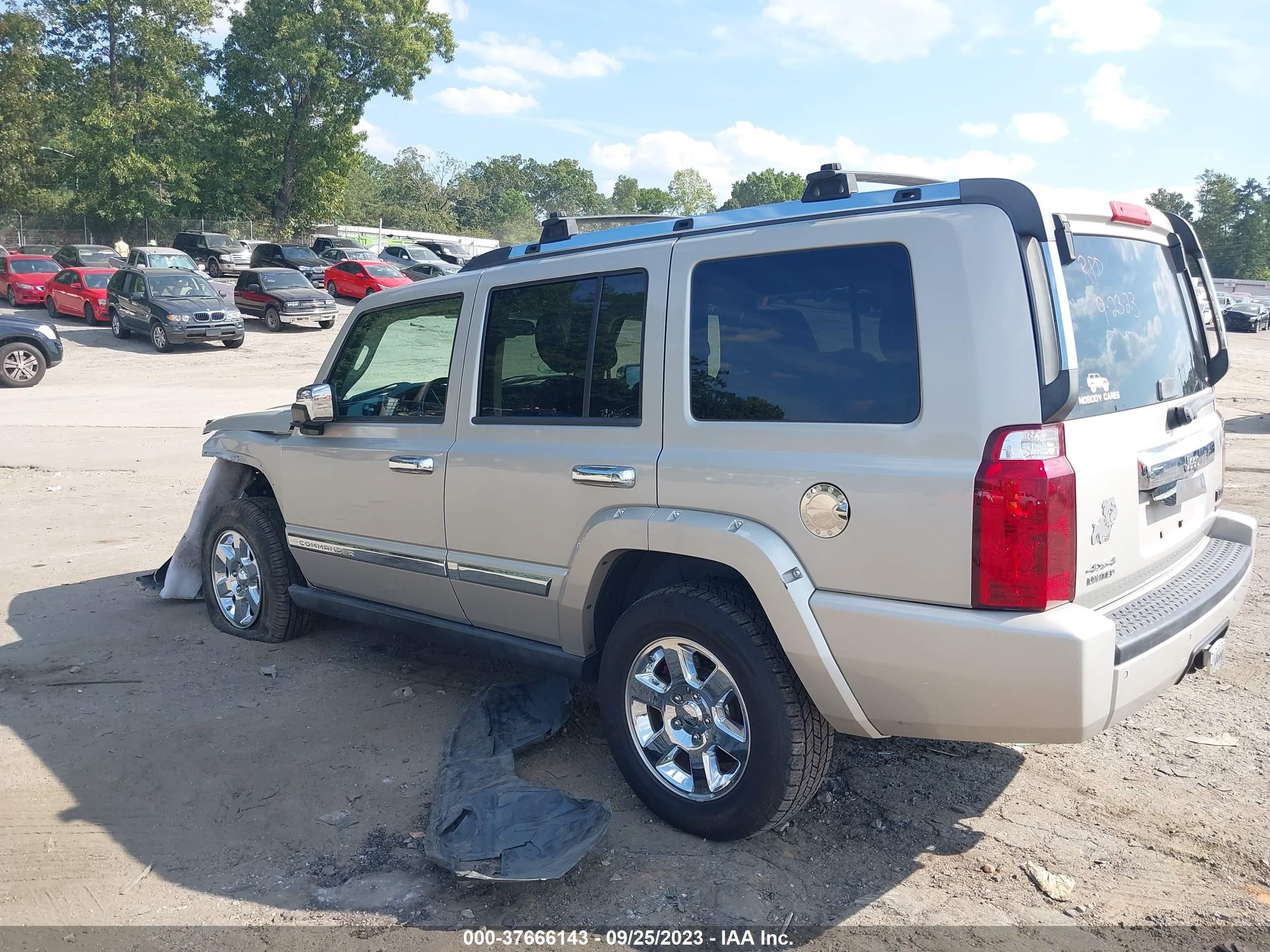 Photo 13 VIN: 1J8HG58227C529985 - JEEP COMMANDER 