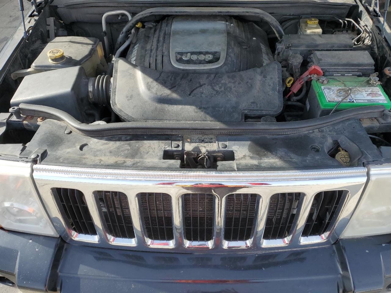 Photo 11 VIN: 1J8HG58287C592119 - JEEP COMMANDER 