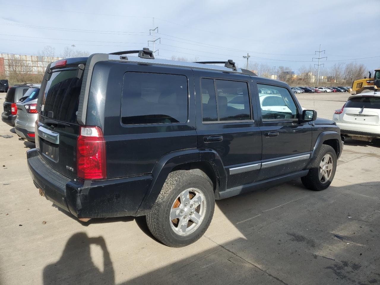 Photo 2 VIN: 1J8HG58287C592119 - JEEP COMMANDER 