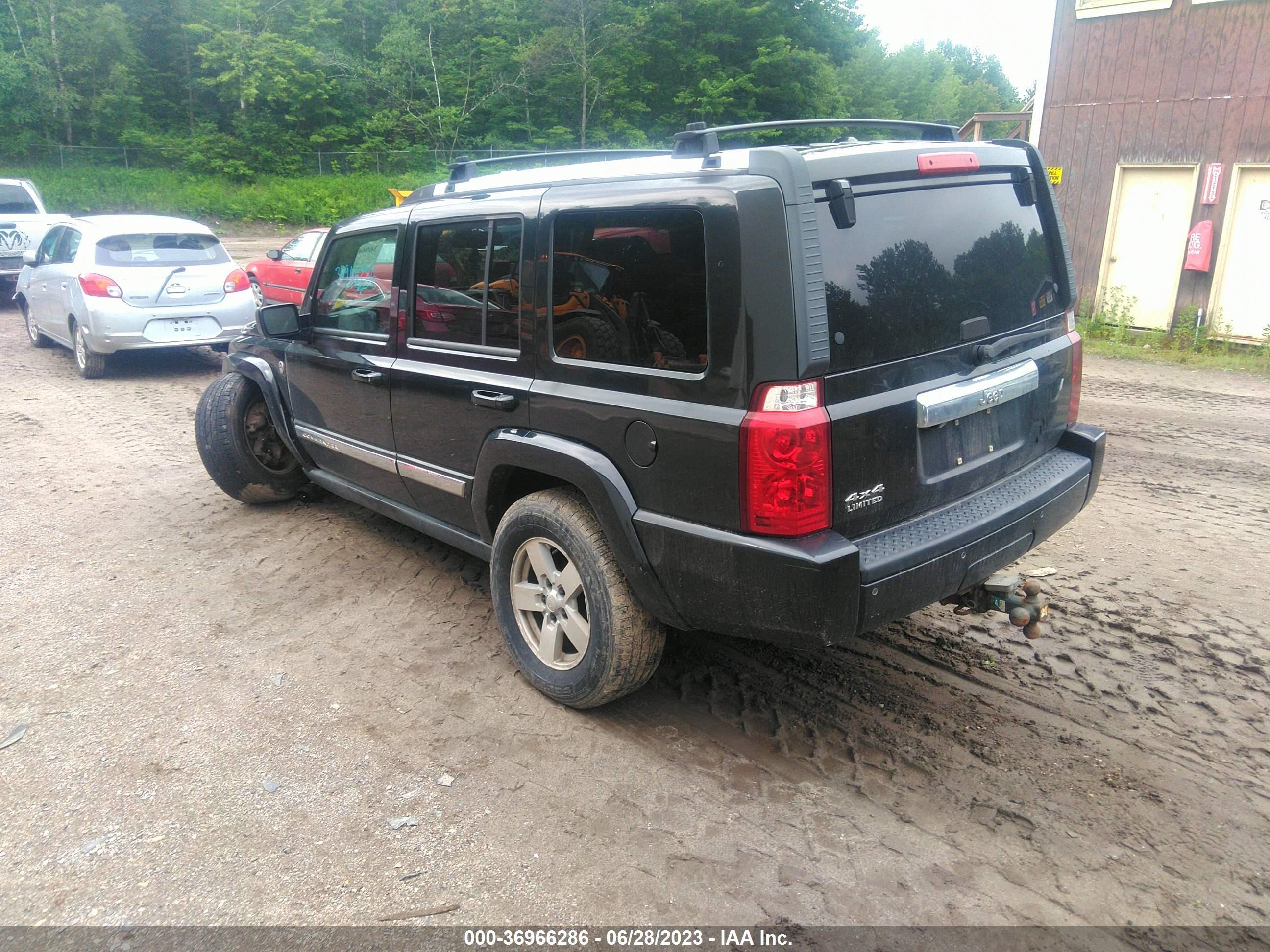 Photo 2 VIN: 1J8HG58N08C205638 - JEEP COMMANDER 