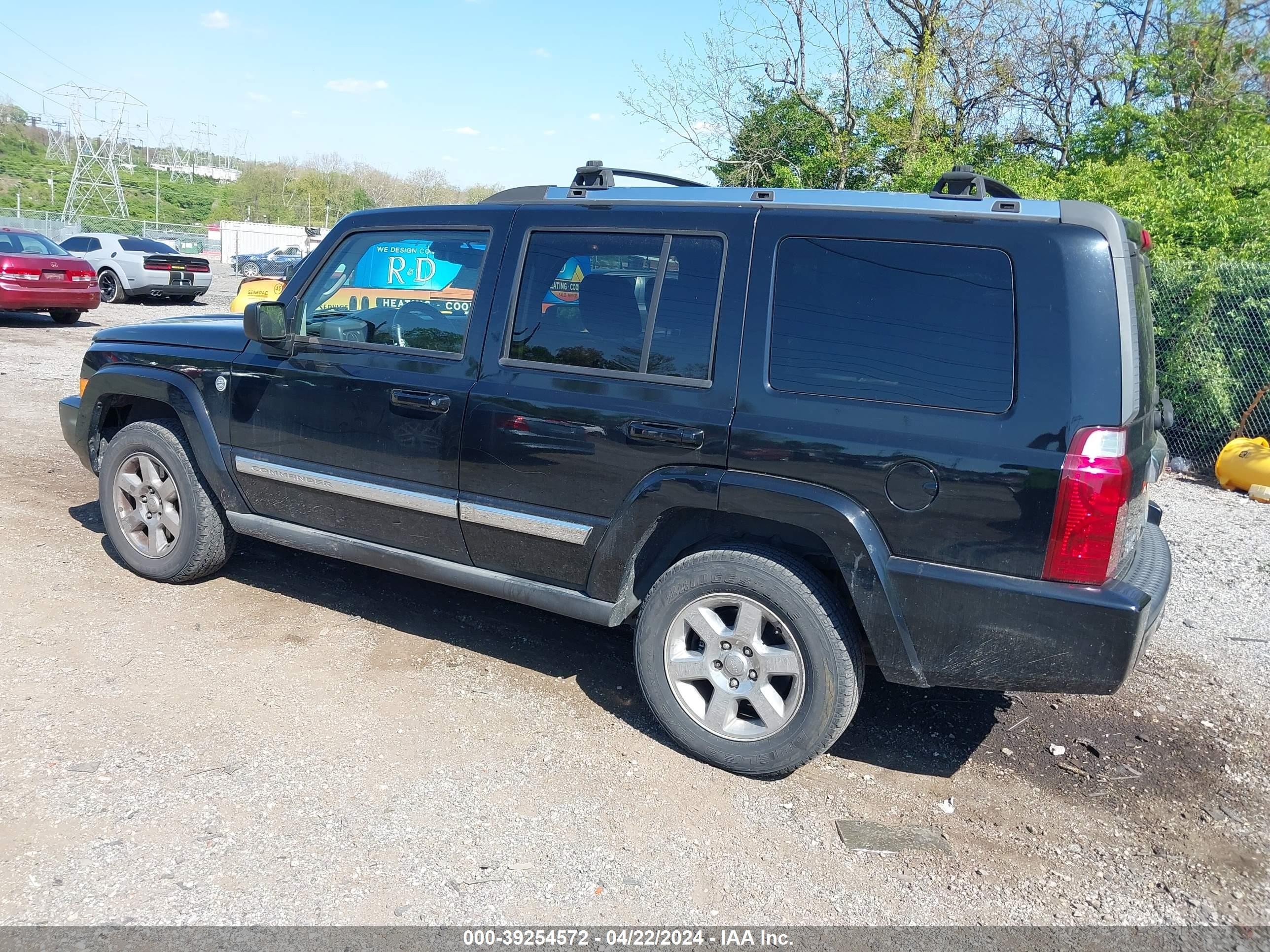 Photo 2 VIN: 1J8HG58PX7C576824 - JEEP COMMANDER 