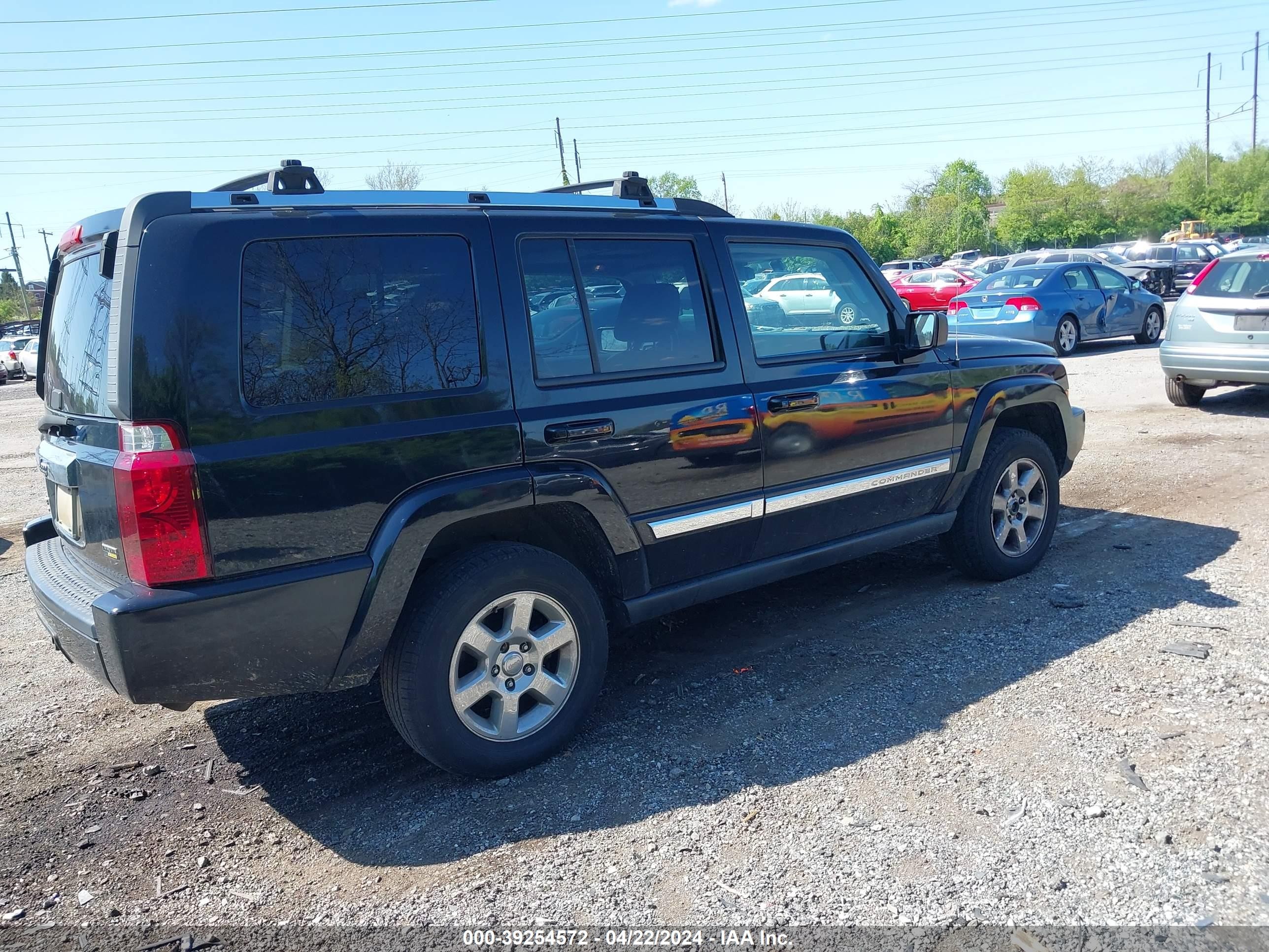 Photo 3 VIN: 1J8HG58PX7C576824 - JEEP COMMANDER 