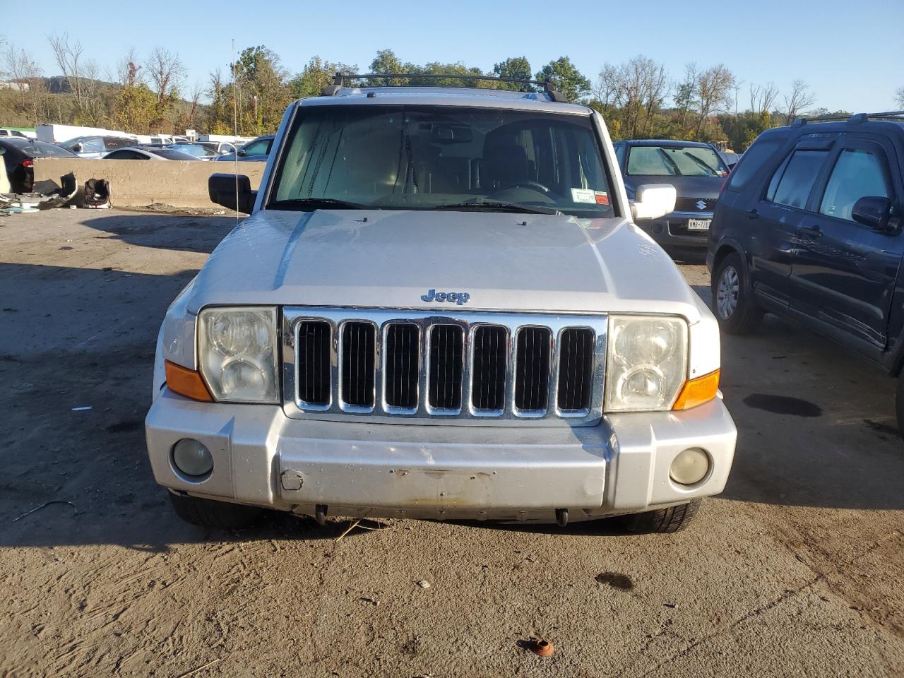 Photo 4 VIN: 1J8HG58T19C549186 - JEEP COMMANDER 