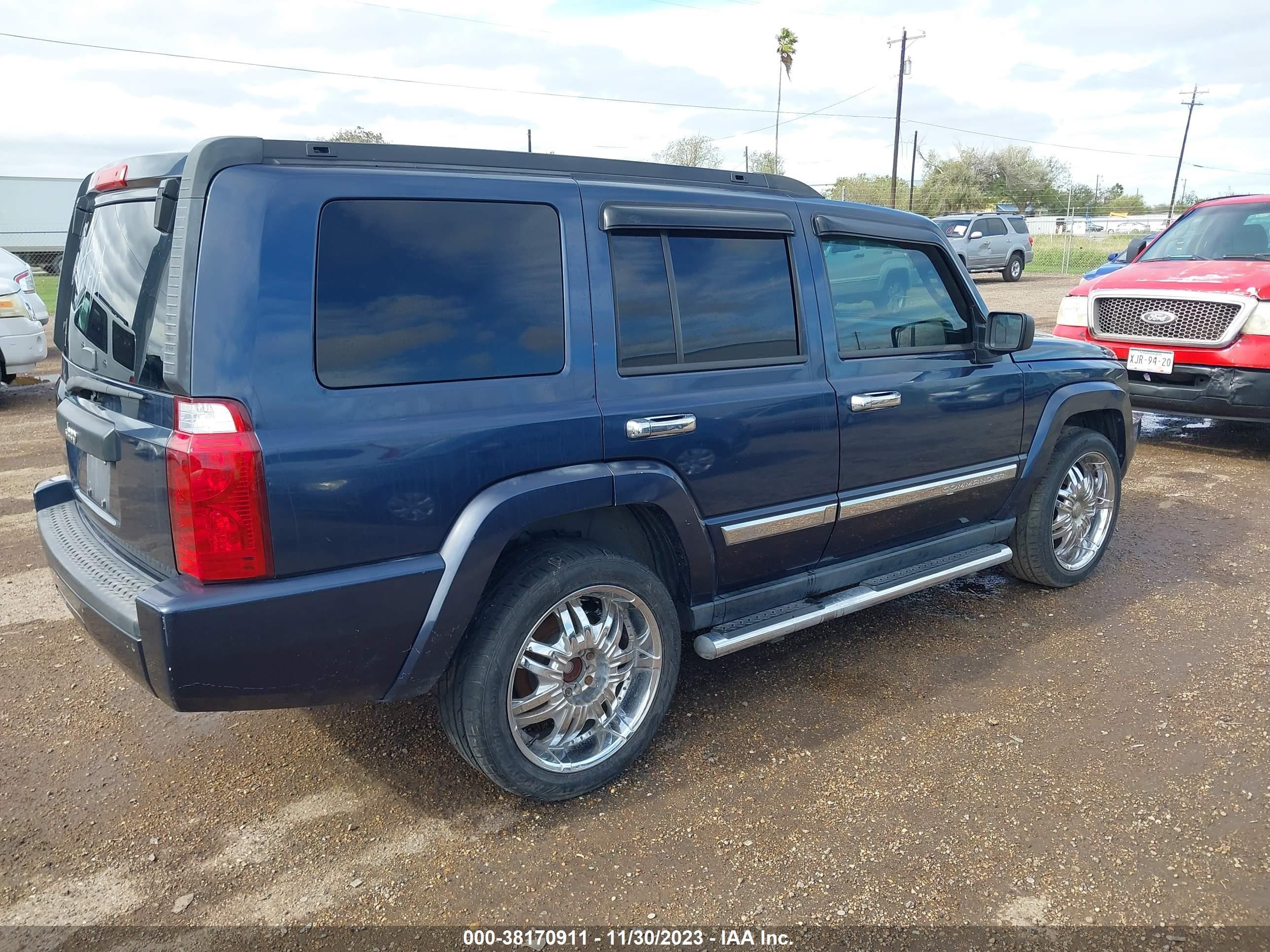 Photo 3 VIN: 1J8HH48K18C231159 - JEEP COMMANDER 