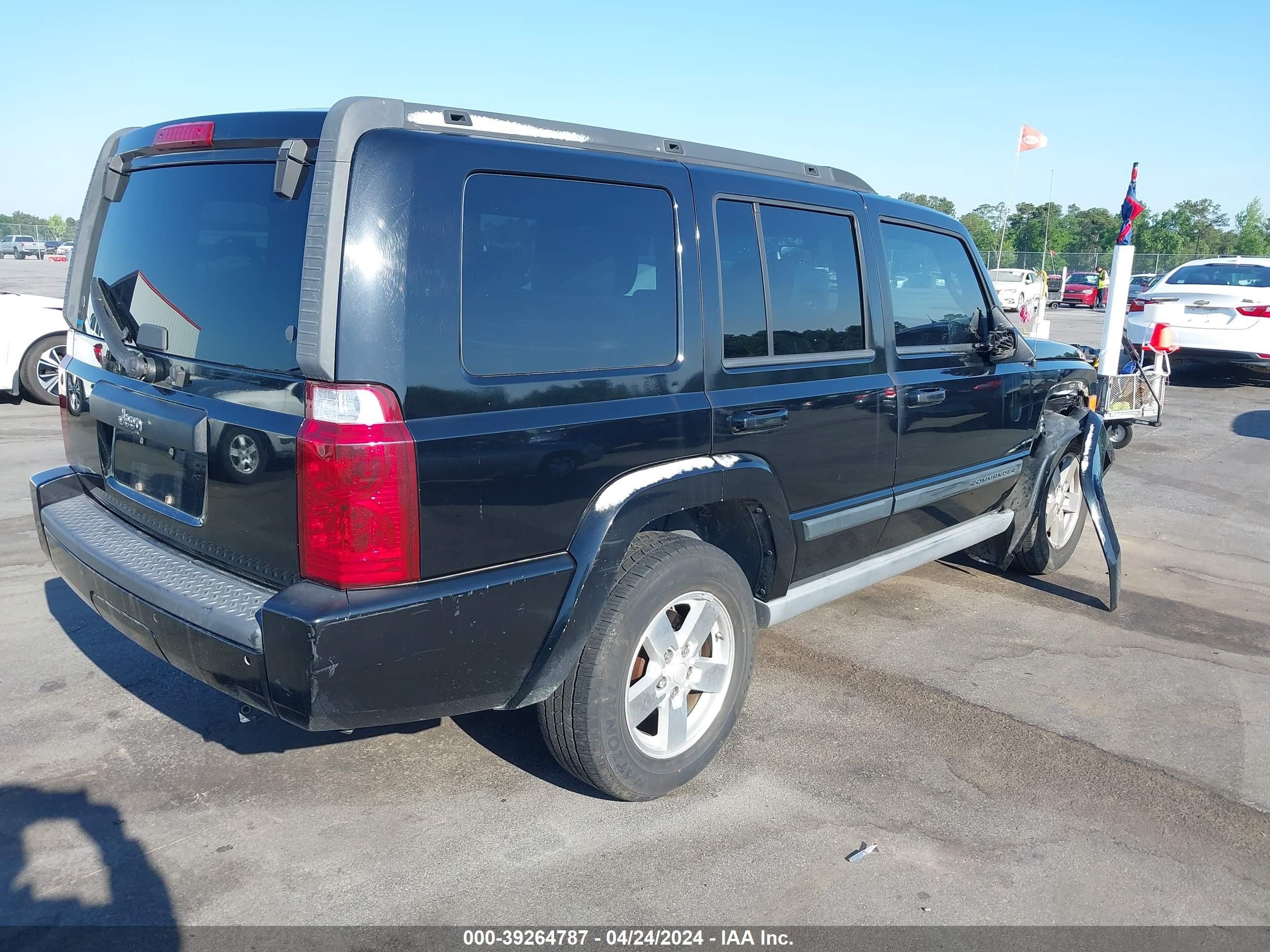 Photo 3 VIN: 1J8HH48K47C507882 - JEEP COMMANDER 