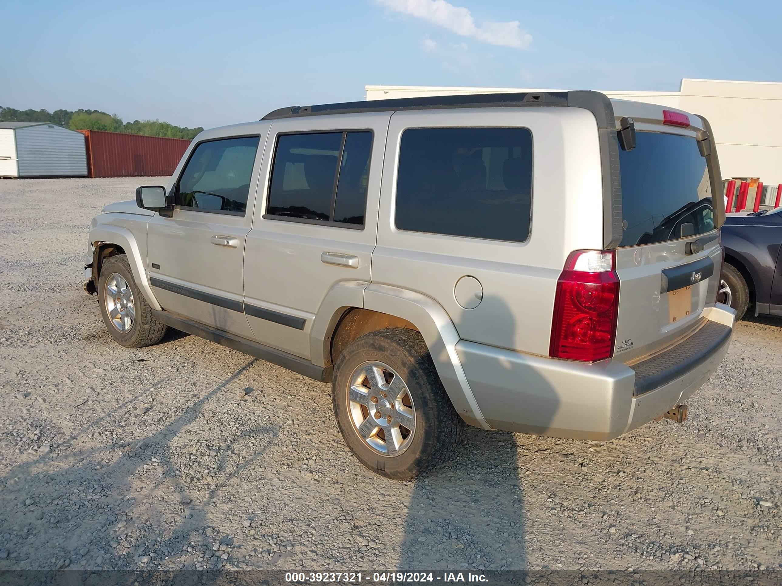 Photo 2 VIN: 1J8HH48K67C622449 - JEEP COMMANDER 