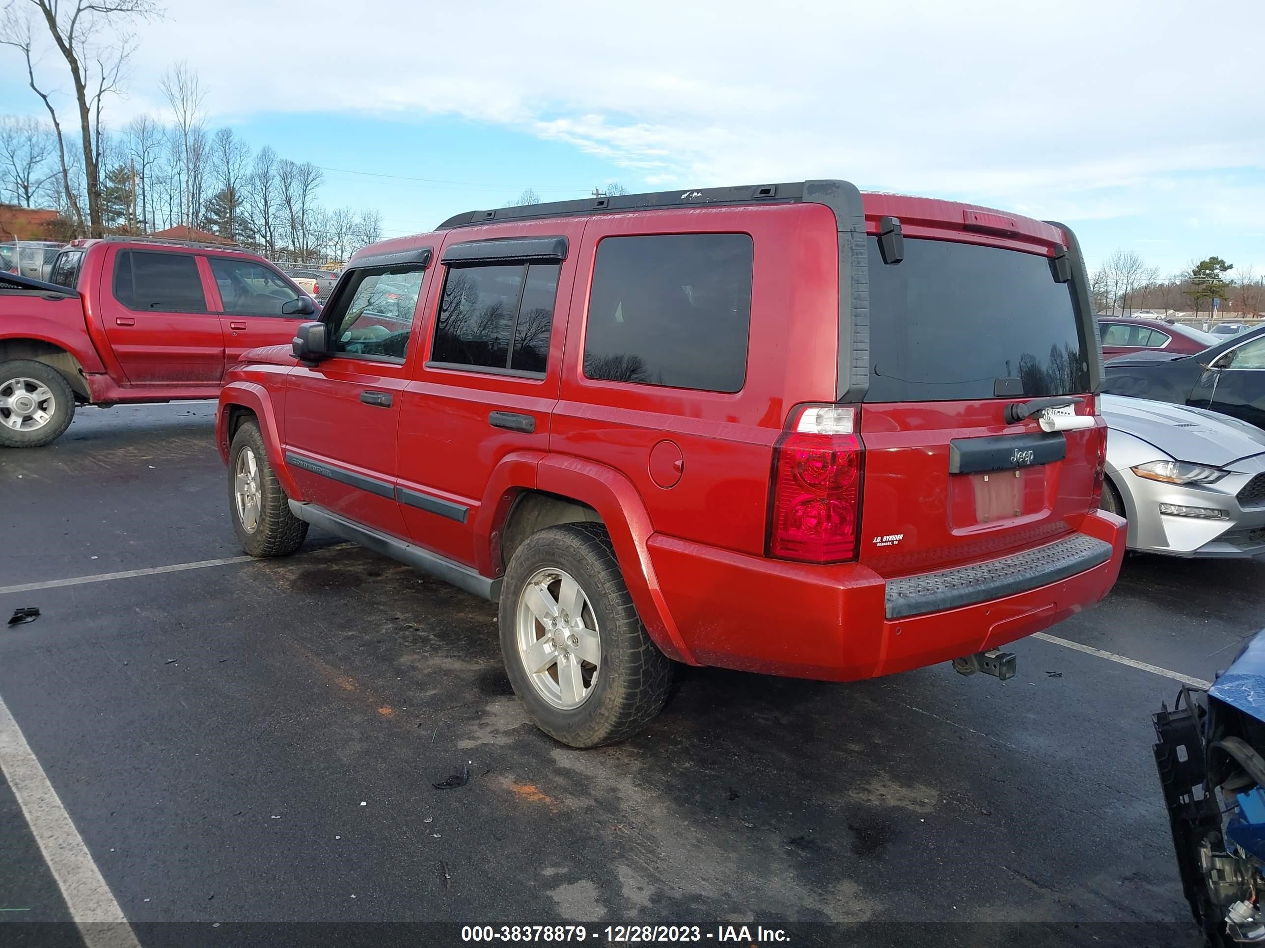 Photo 2 VIN: 1J8HH48K76C327259 - JEEP COMMANDER 